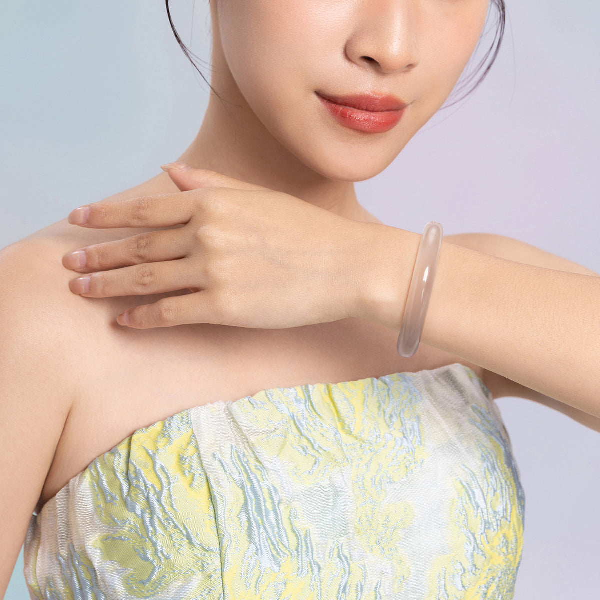 ZHOU LIU FU Chalcedony Jade Bangle Bracelets for Women - Handmade Chalcedony Healing Gemstone Bracelet Bangles for Protection Good Luck J1013562