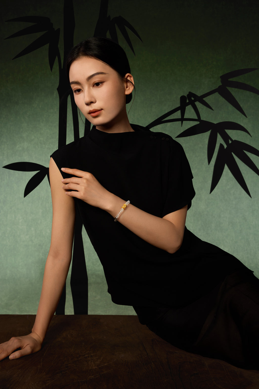 "Chinese Culture Collection - Dan Qing" 999 24K Gold Beaded Bracelet Crystal 5.9-6.4*3.3-3.7mmmm Diamond 0.0056ct Crystal 4.5-7g J1950063