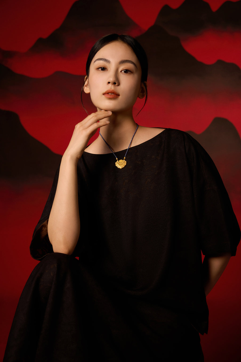 "Chinese Culture Collection - Dan Qing"999 24K Gold pendant 0.0053ct 0.003ct Ruyi 31-36g W0449937