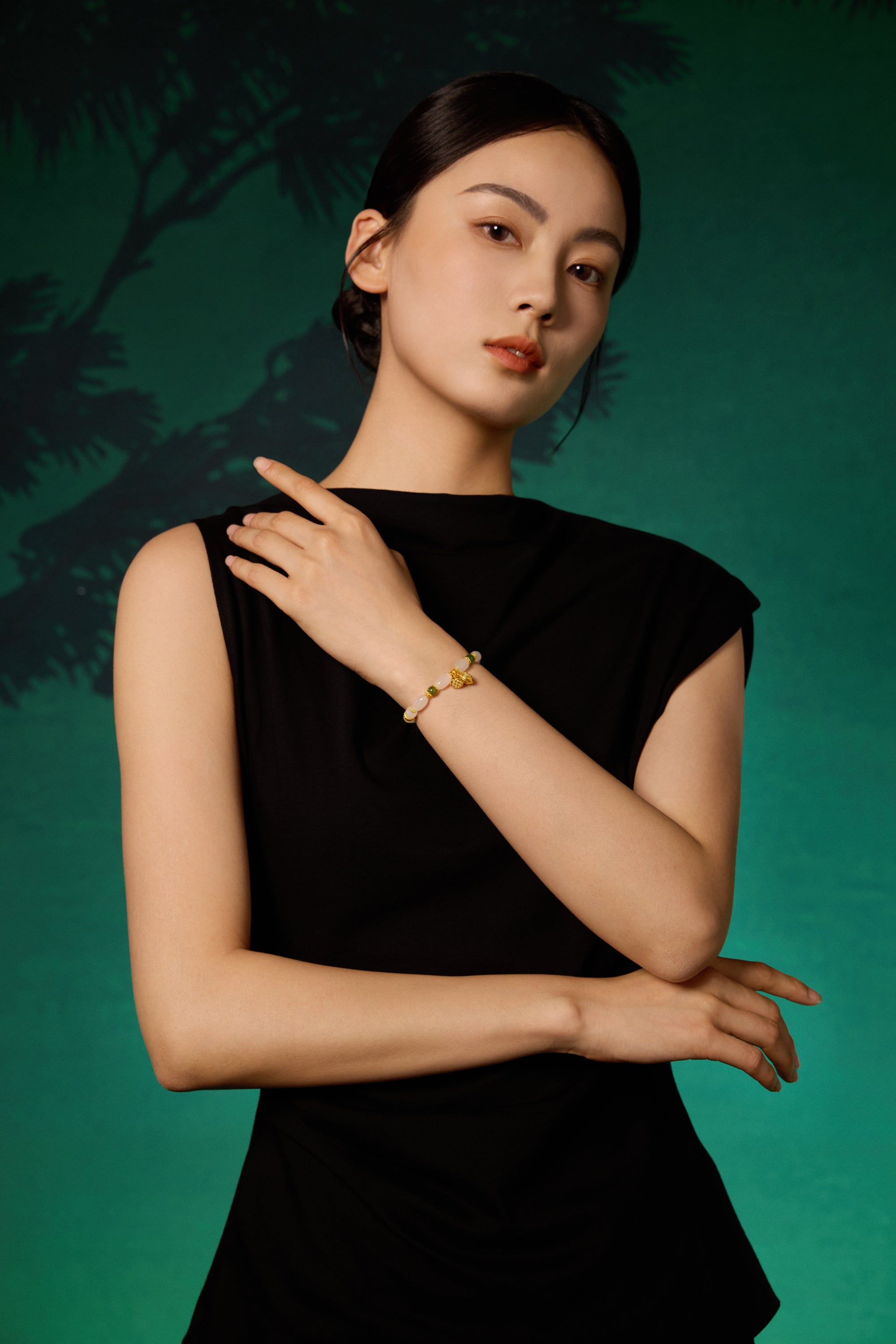 "Chinese Culture Collection - Dan Qing" 24K Gold Beaded Bracelet Hetian Jade 6.8-7.3*10.5-11mm Diamond 0.009ct 5.8-6.3mm Lotus 2.9-4.5g Y1940427