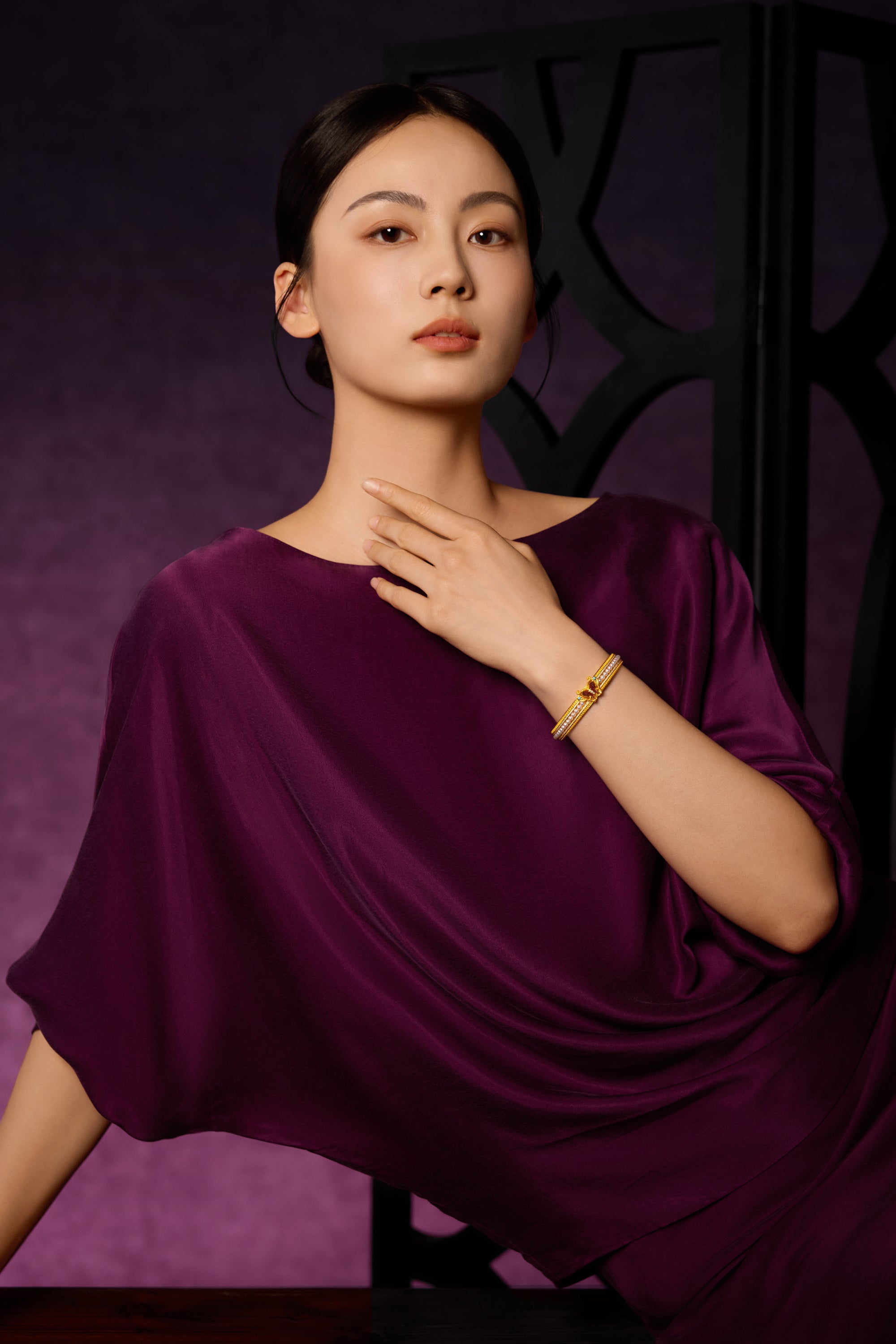 "Chinese Culture Collection - Dan Qing" 24K Gold Bangle Bracelet Diamond 0.003ct Pearl 3mm Butterfly 56-63g W1043660
