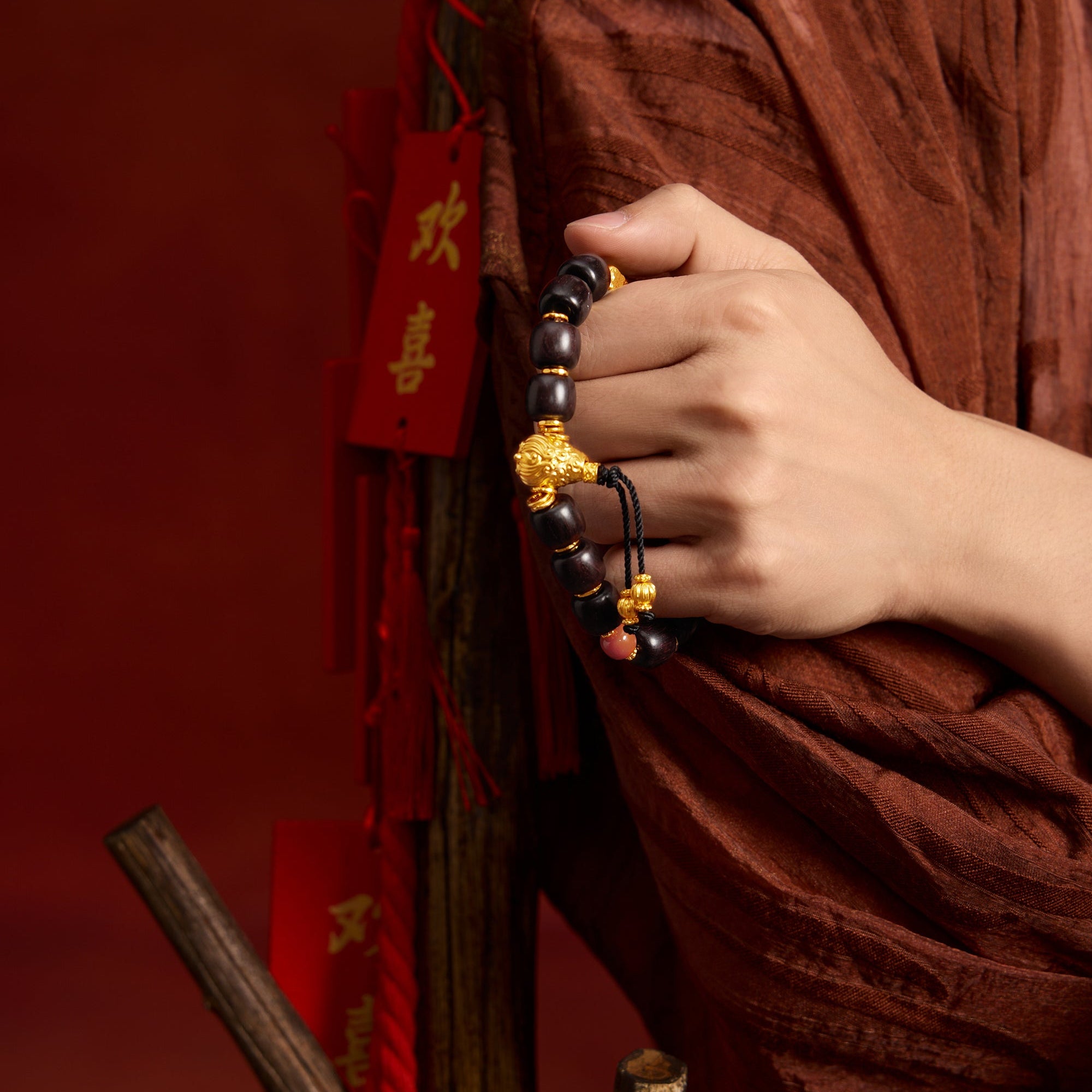 Jiuhua Mountain' 24K Gold Beaded Bracelet Sandalwood Beads Agate Ksitigarbha's Implements A1915332