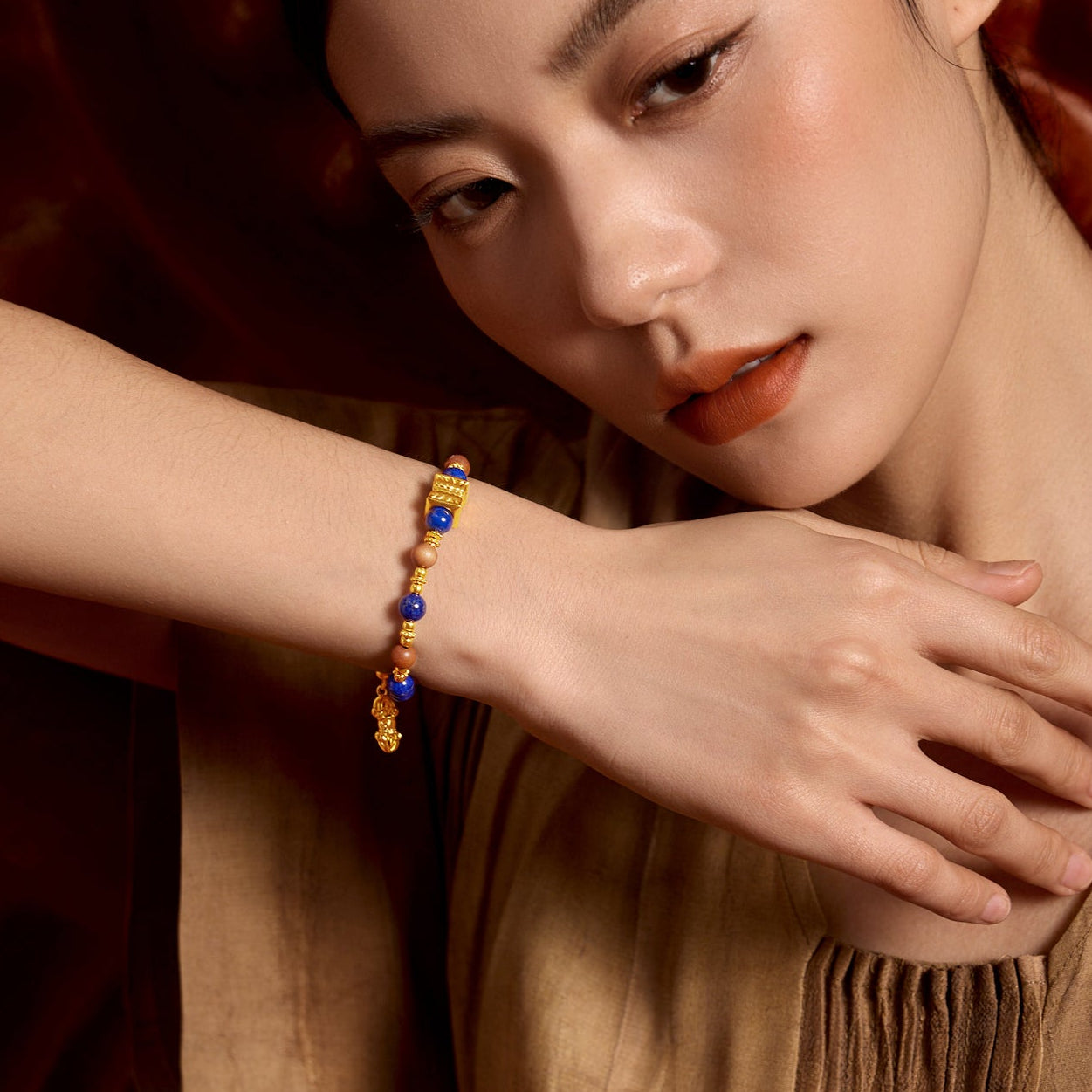 "Jiuhua Mountain" 24K Gold Beaded Bracelet Lapis Lazuli Sandalwood Bead Vajra J1915267