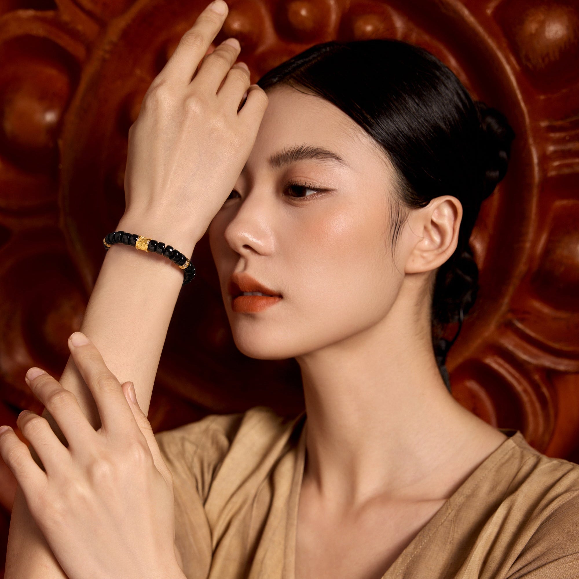 "Jiuhua Mountain" 24K Gold Beaded Bracelet Black Agate Carved Barrel 7.5-8*4-4.5mm 18cm J1937738