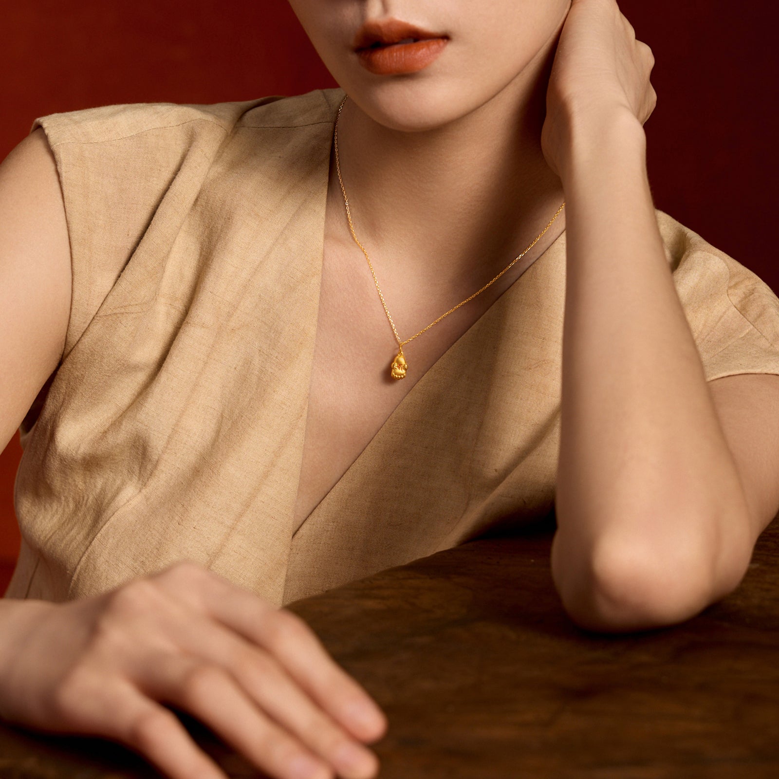 "Jiuhua Mountain" 24K Gold Pendant Mudras A0415256