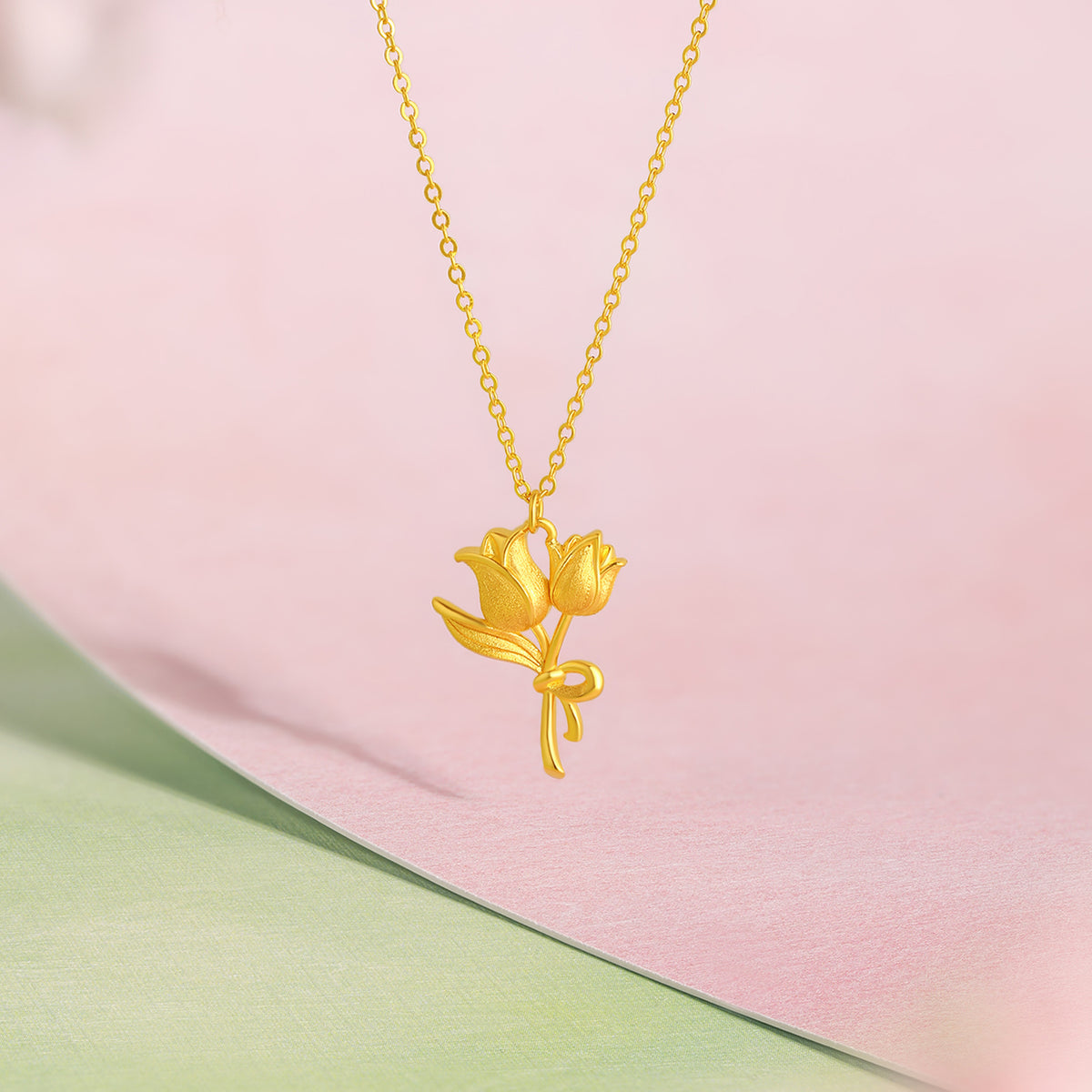 “Dream in the Garden” 24K Gold Pendant Necklace Flower 3.3-3.7g A0614994