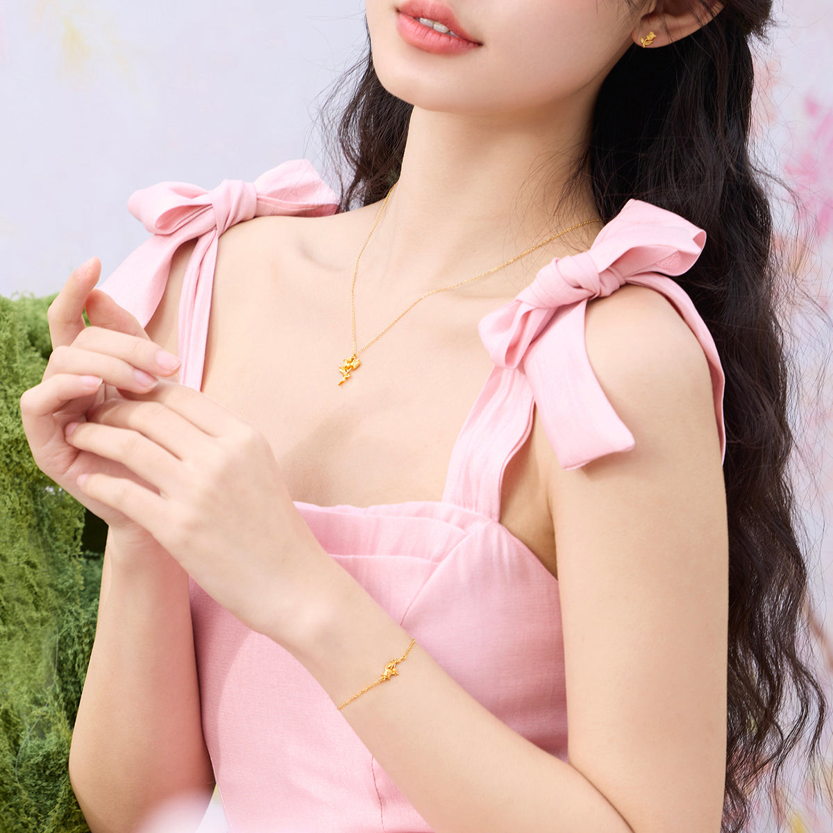 “Dream in the Garden” 24K Gold Chain Bracelet Flower 1.5-1.9g A0714995