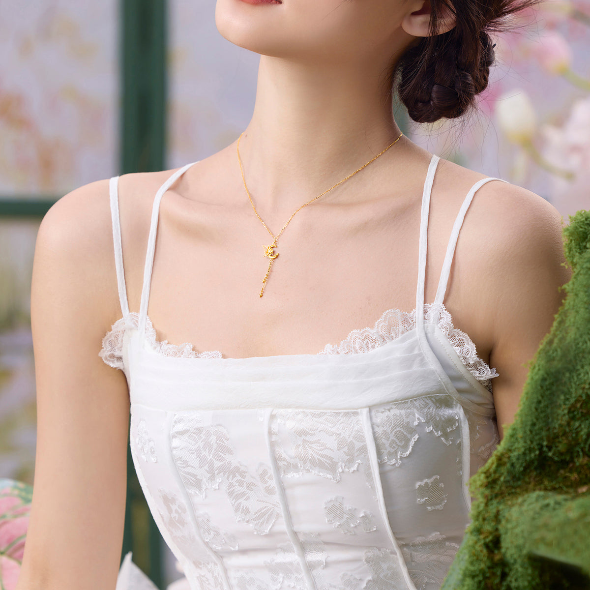 “Dream in the Garden” 24K Gold Pendant Necklace Butterfly 3.45-3.75g A0614957