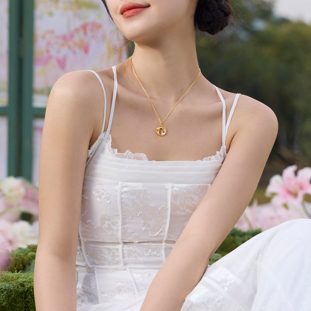 “Dream in the Garden” 999 24K Gold Pendant 2.3-2.6g A0414970