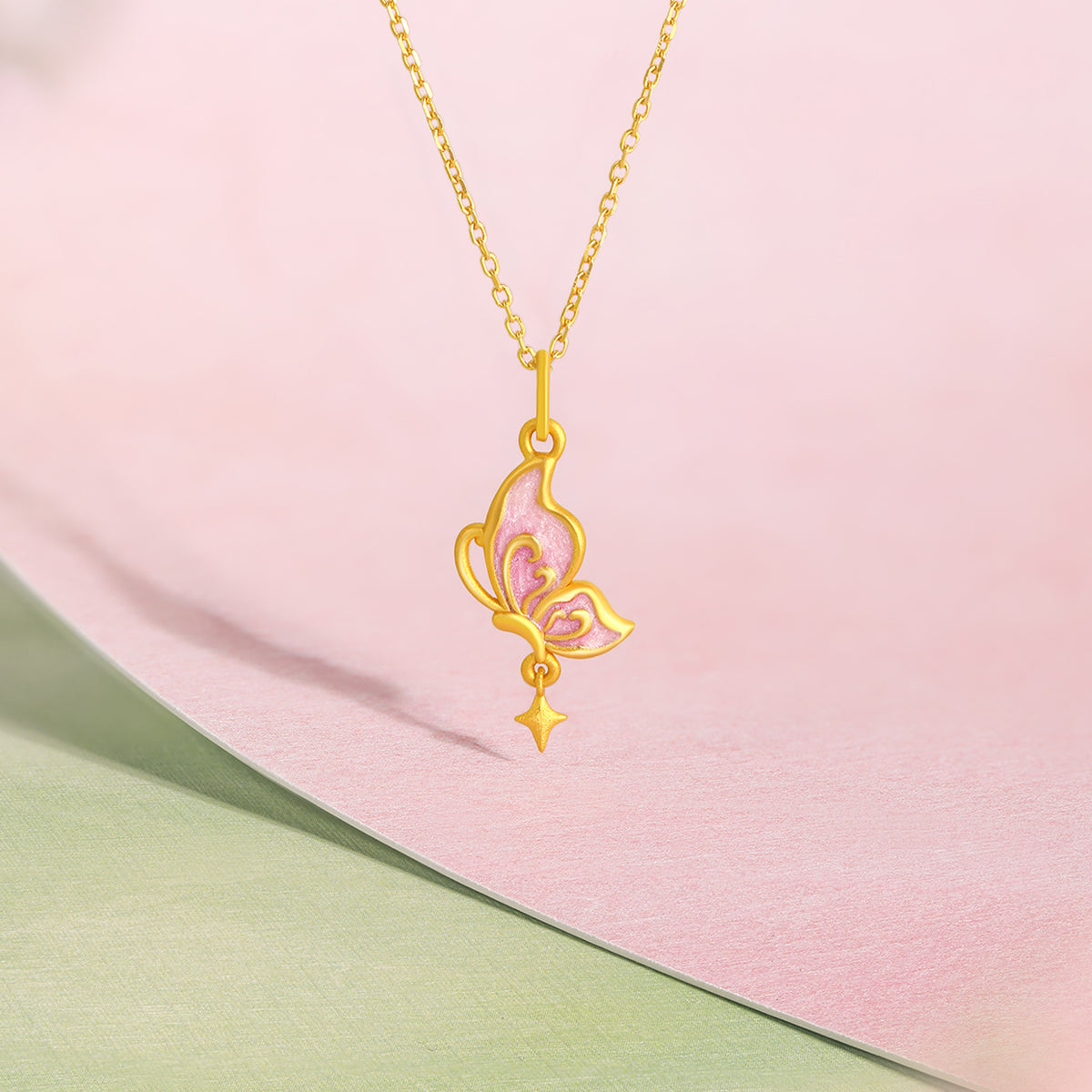 “Dream in the Garden” 24K Gold Pendant Butterfly 1-1.3g A0415065