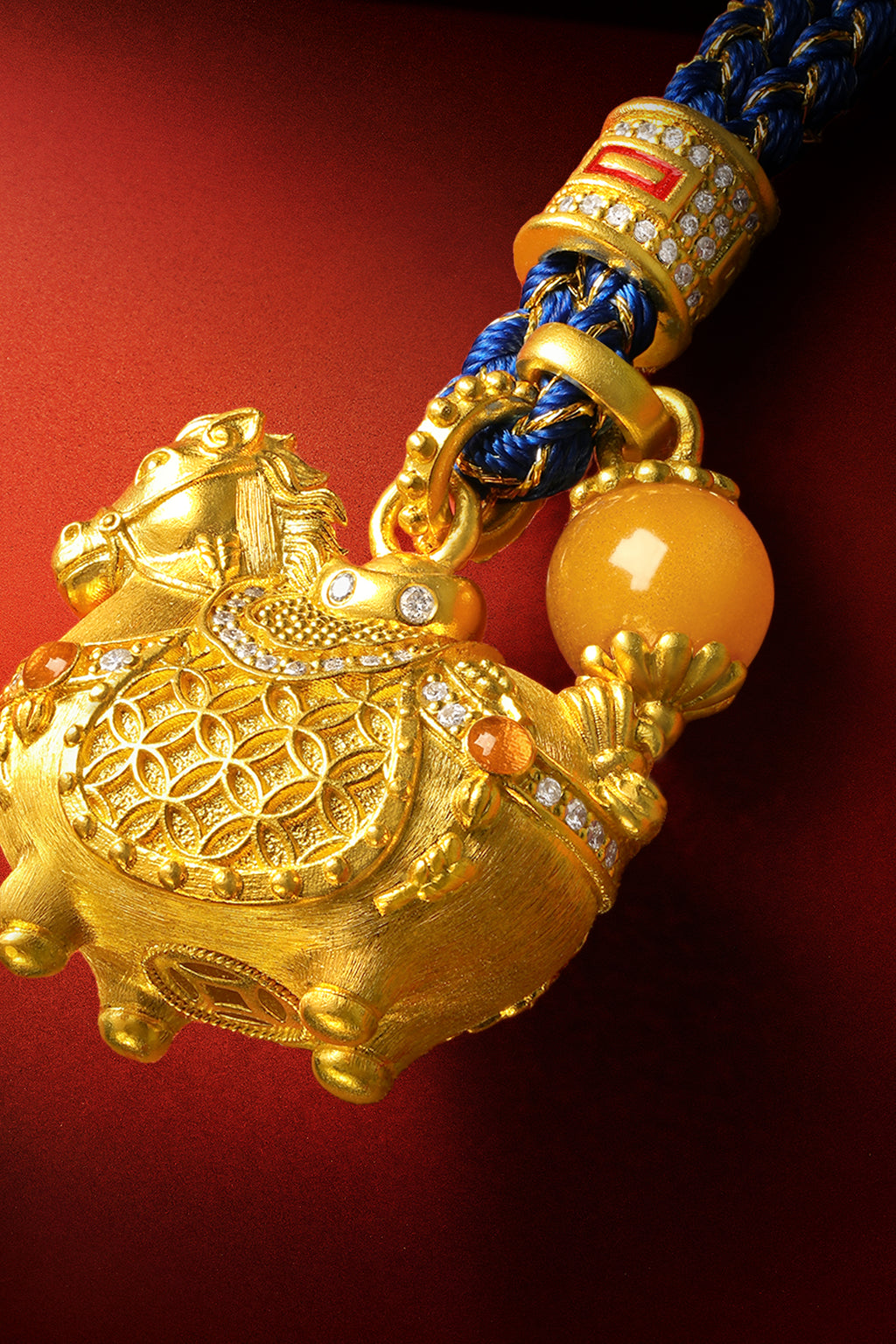 "Chinese Culture Collection - Dan Qing" 24K Gold Pendant Braided Rope Diamond 0.0026ct Amber 6-6.5mm Horse 16-18.55g W0436254
