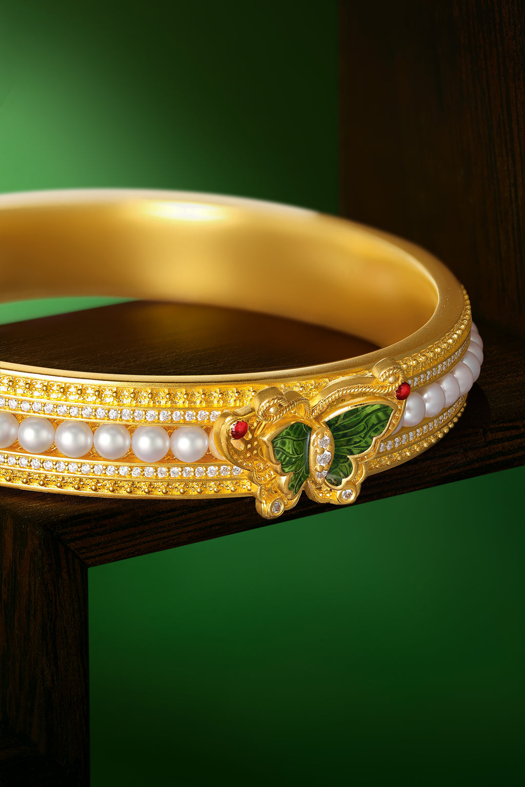 "Chinese Culture Collection - Dan Qing"999 24K Gold Bangle Bracelet 0.003ct 3mm Butterfly 56-63g W1049939