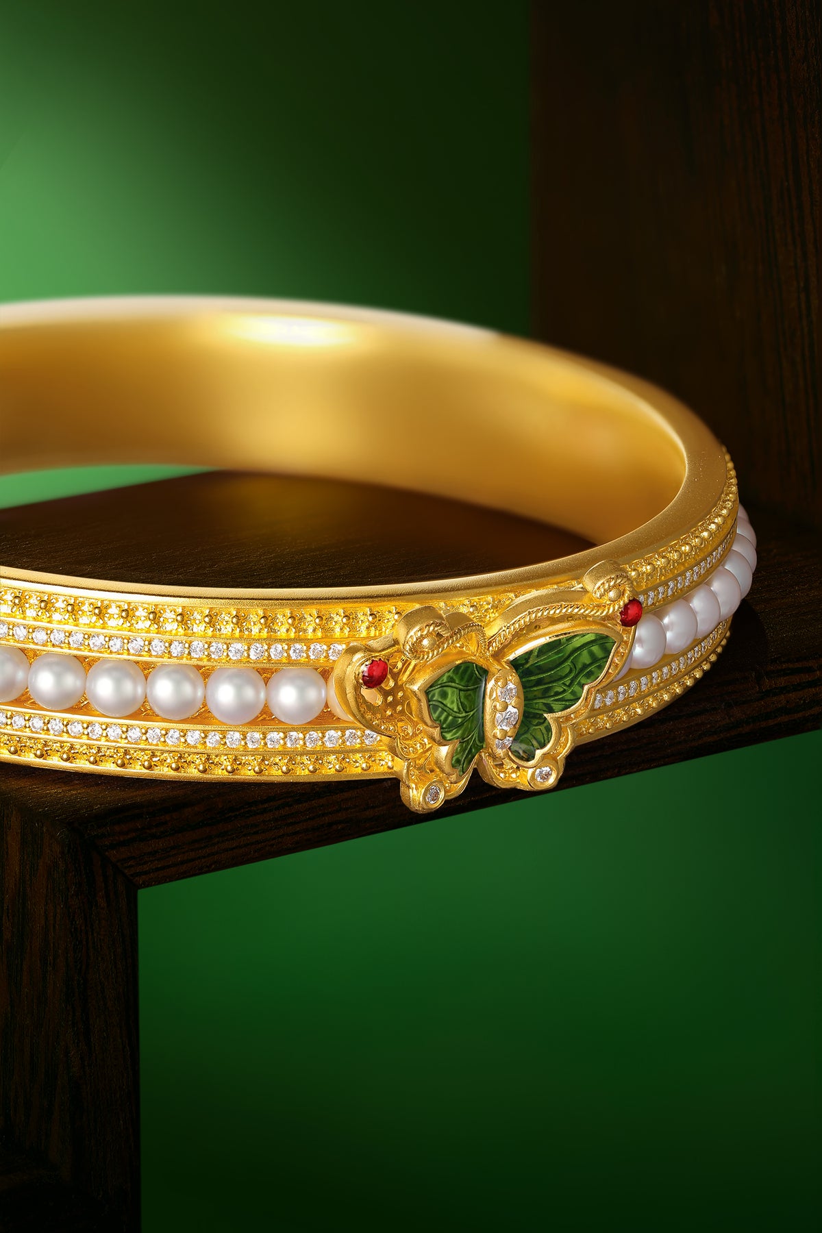"Chinese Culture Collection - Dan Qing"999 24K Gold Bangle Bracelet 0.003ct 3mm Butterfly 56-63g W1049939