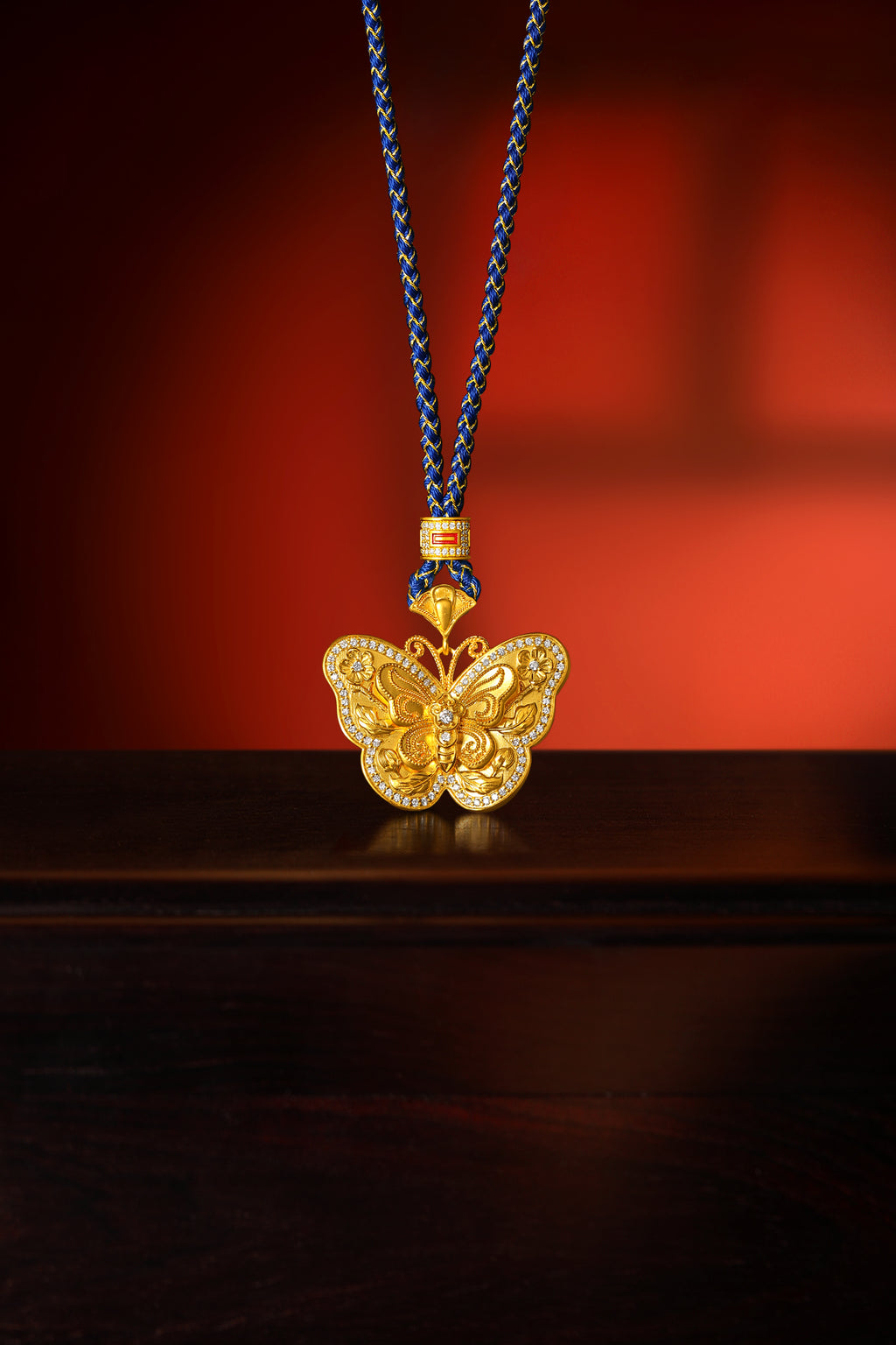 "Chinese Culture Collection - Dan Qing" 24K Gold Pendant Braided Rope Diamond 0.0031ct Butterfly 20.6-24.6g W0436731