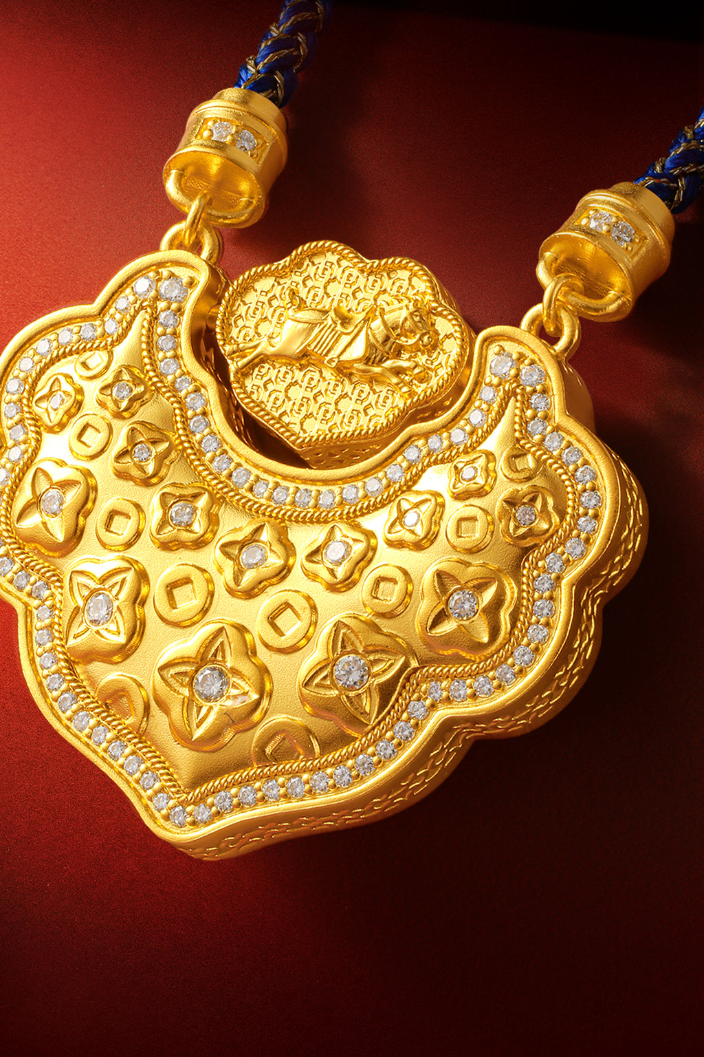 "Chinese Culture Collection - Dan Qing"999 24K Gold pendant 0.0053ct 0.003ct Ruyi 31-36g W0449937
