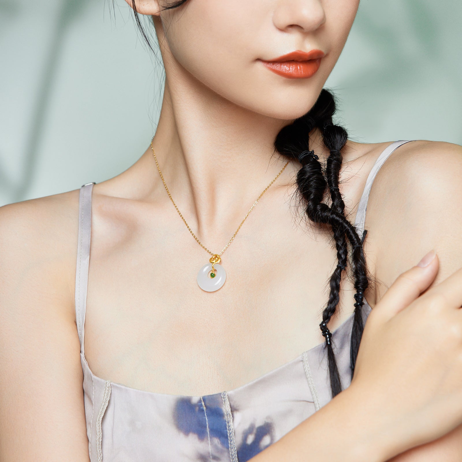 999.9 24K Gold Pendant Heitian Jade 0.8-1g Ping An Kou Y0411798