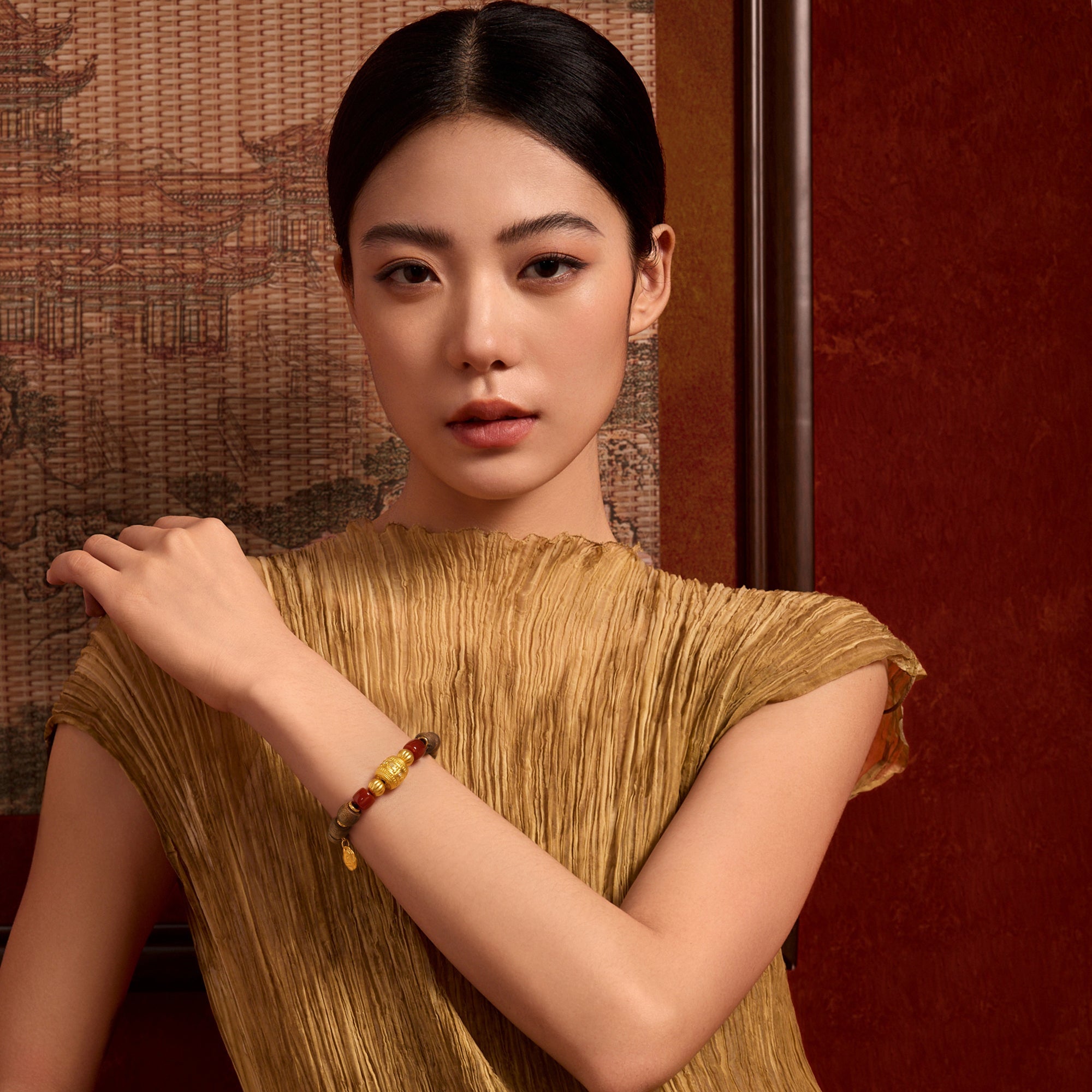 "Jiuhua Mountain" 24K Gold Beaded Bracelet Agate Chenxiang Engraved Barrel Pendant 8.5*9-7.5mm 18cm J1936223