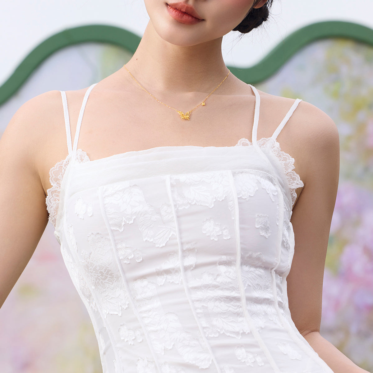 “Dream in the Garden” 999 24K Gold Pendant Necklace Butterfly 4.15-4.65g A0614952