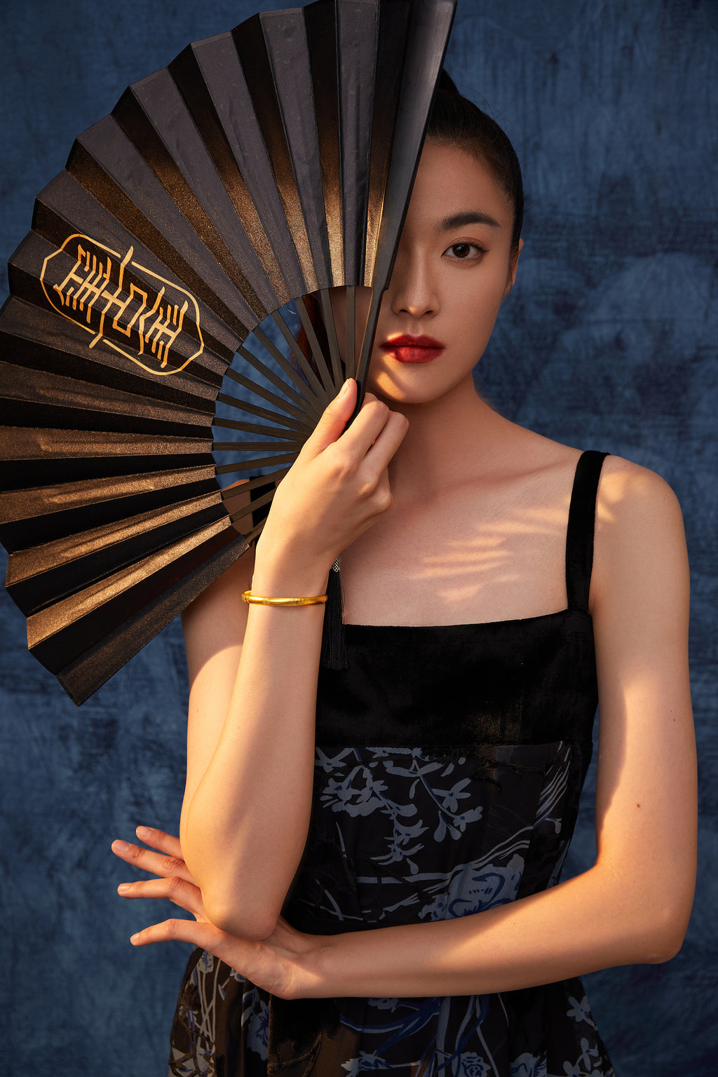"Antiquity Gold" 999 24K Gold Bangle Bracelet 38-41g AA103848