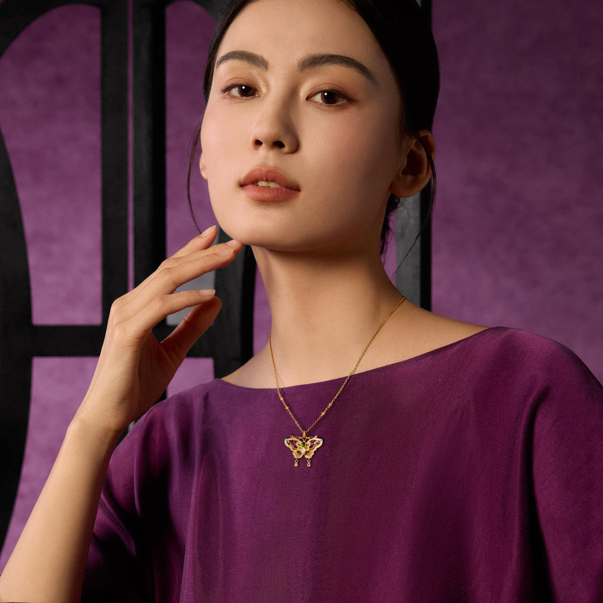 "Chinese Culture Collection - Dan Qing"999 24K Gold Pendant Necklace 0.0025ct2*3mm3*4mm Butterfly 13-16g W0649933