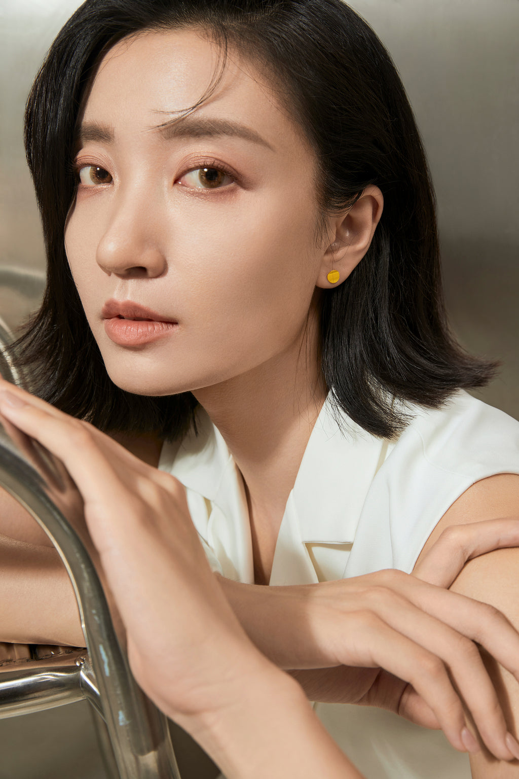 "Infinite" 24K Gold Earrings 1.32-1.62g A0910826