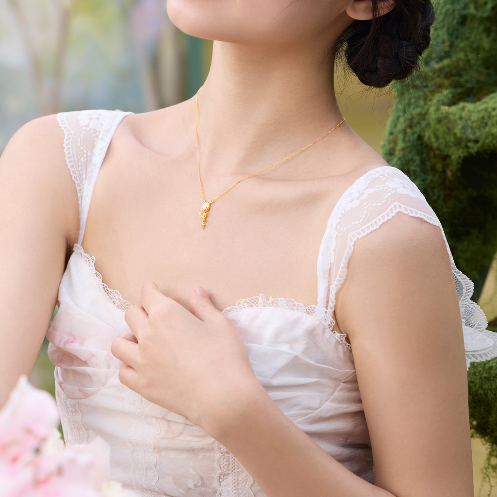 “Dream in the Garden” 999 24K Gold Pendant Necklace Flower 3.65-4.15g A0614926