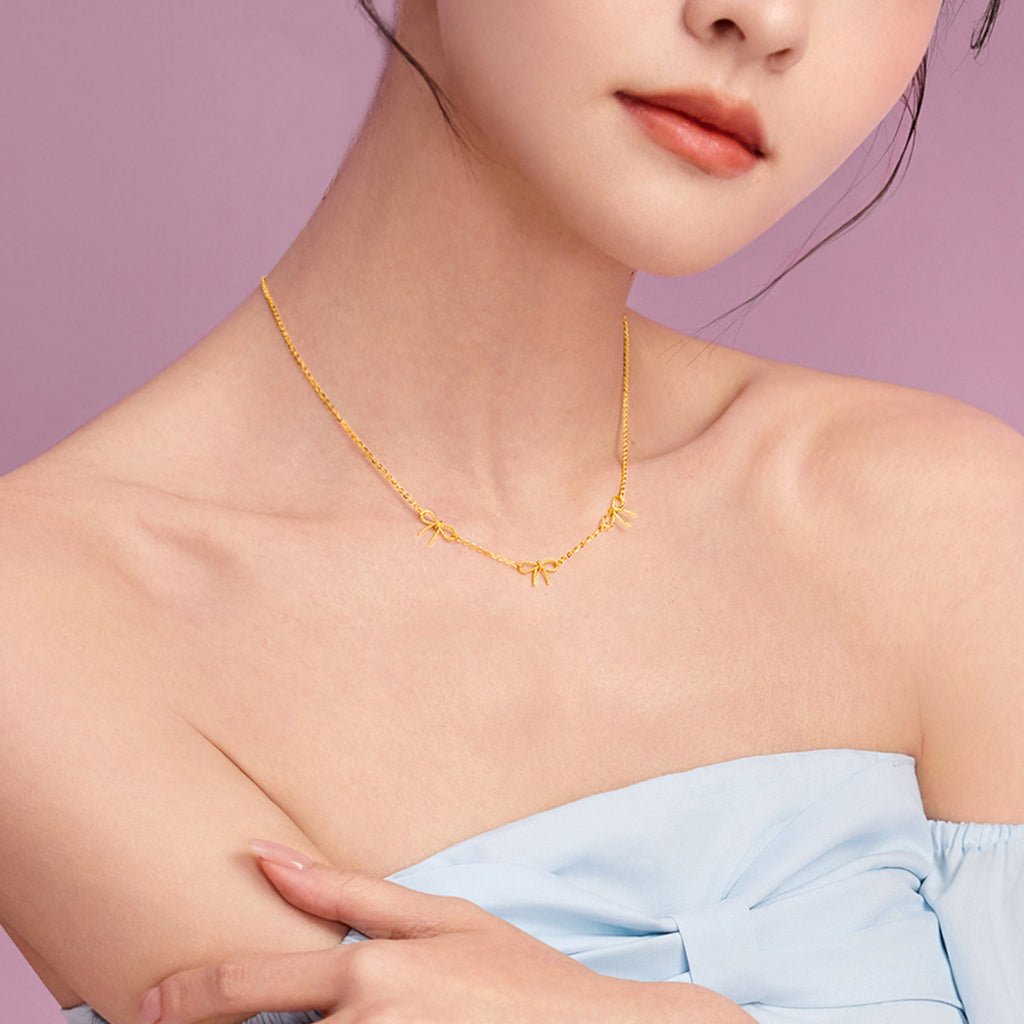 "Girl's Worries" 24K Gold Pendant Necklace Bow 3.16-3.56g A0615486