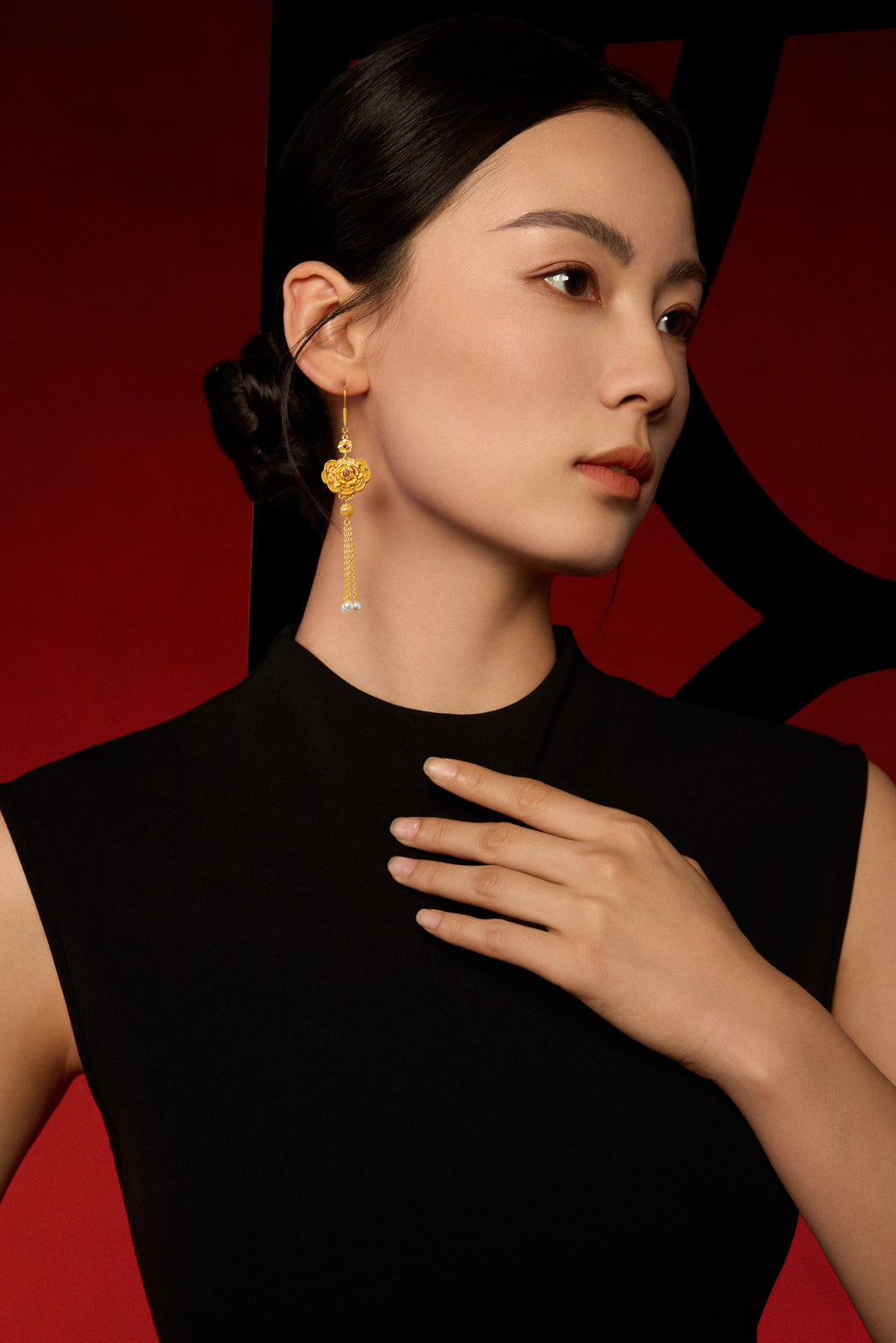 "Chinese Culture Collection - Dan Qing" 999 24K Gold Earrings Diamond 0.0024ct Ruby 0.0089ct Aquamarine 3.8-4.3mm Ruyi 25-31g W0950046