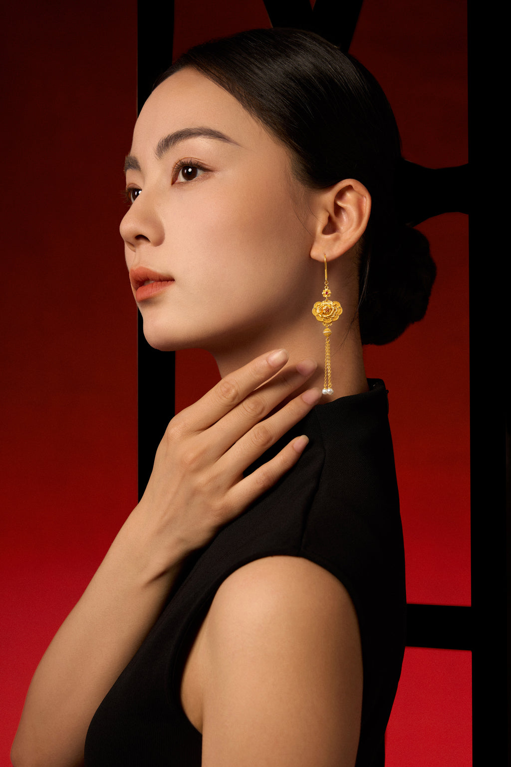 "Chinese Culture Collection - Dan Qing" 999 24K Gold Earrings Diamond 0.0024ct Ruby 0.0089ct Aquamarine 3.8-4.3mm Ruyi 25-31g W0950046