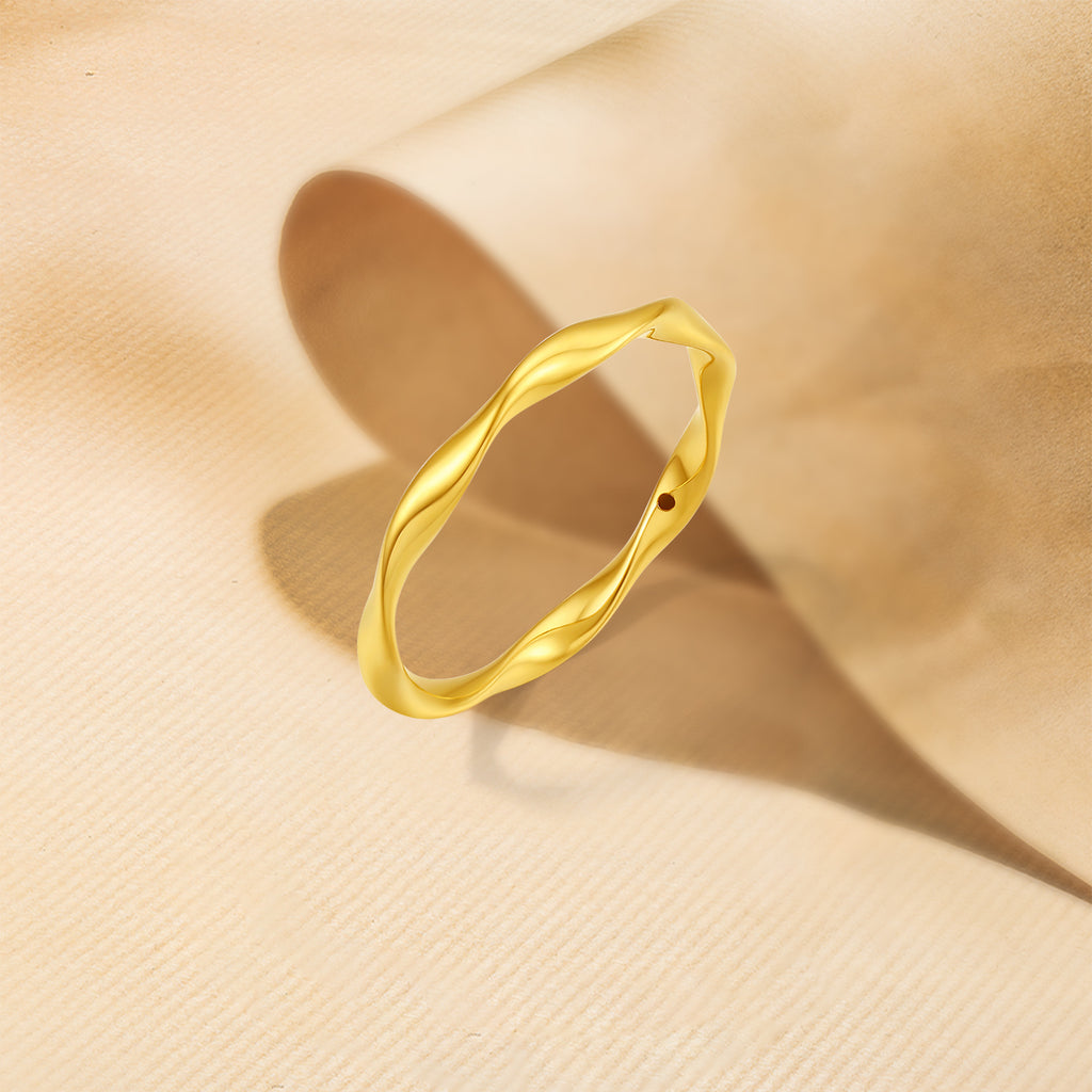 24K Gold Ring Mobius strip 0.5-1.1g A0122973