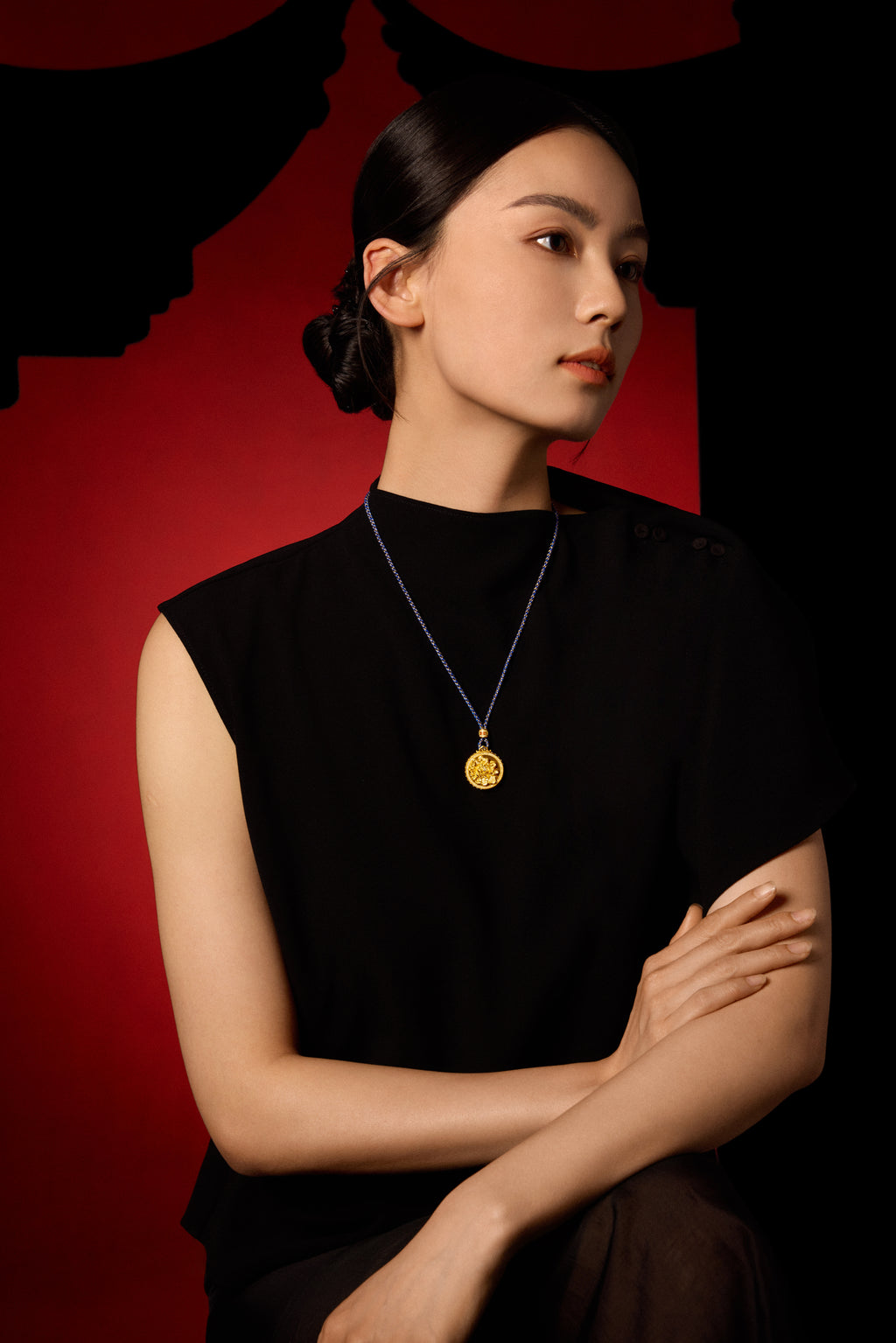 "Chinese Culture Collection - Dan Qing" 24K Gold Pendant Braided Rope Diamond 0.0018ct Along the River During the Qingming Festival 24.8-28.8g W0436580