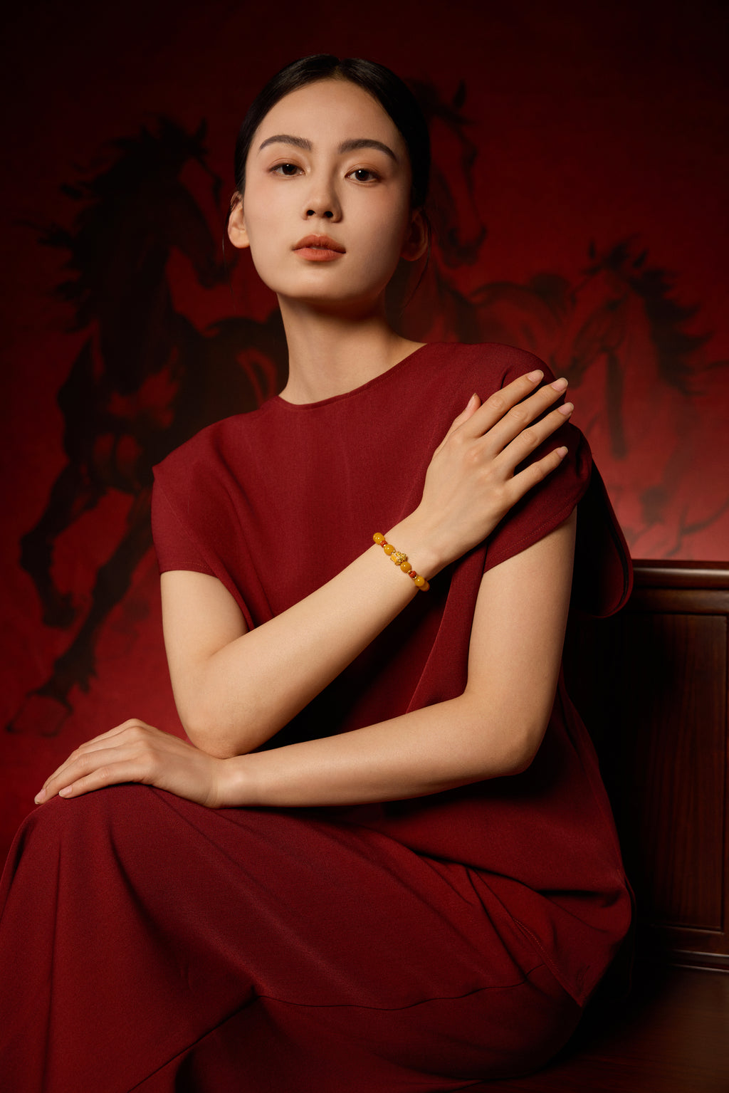 "Chinese Culture Collection - Dan Qing" 24K Gold Beaded Bracelet Amber 8-8.5mm Diamond 0.0025ct Agate 5.8-6.3*3.5-4mm Horse 1.1-1.6g J1937265