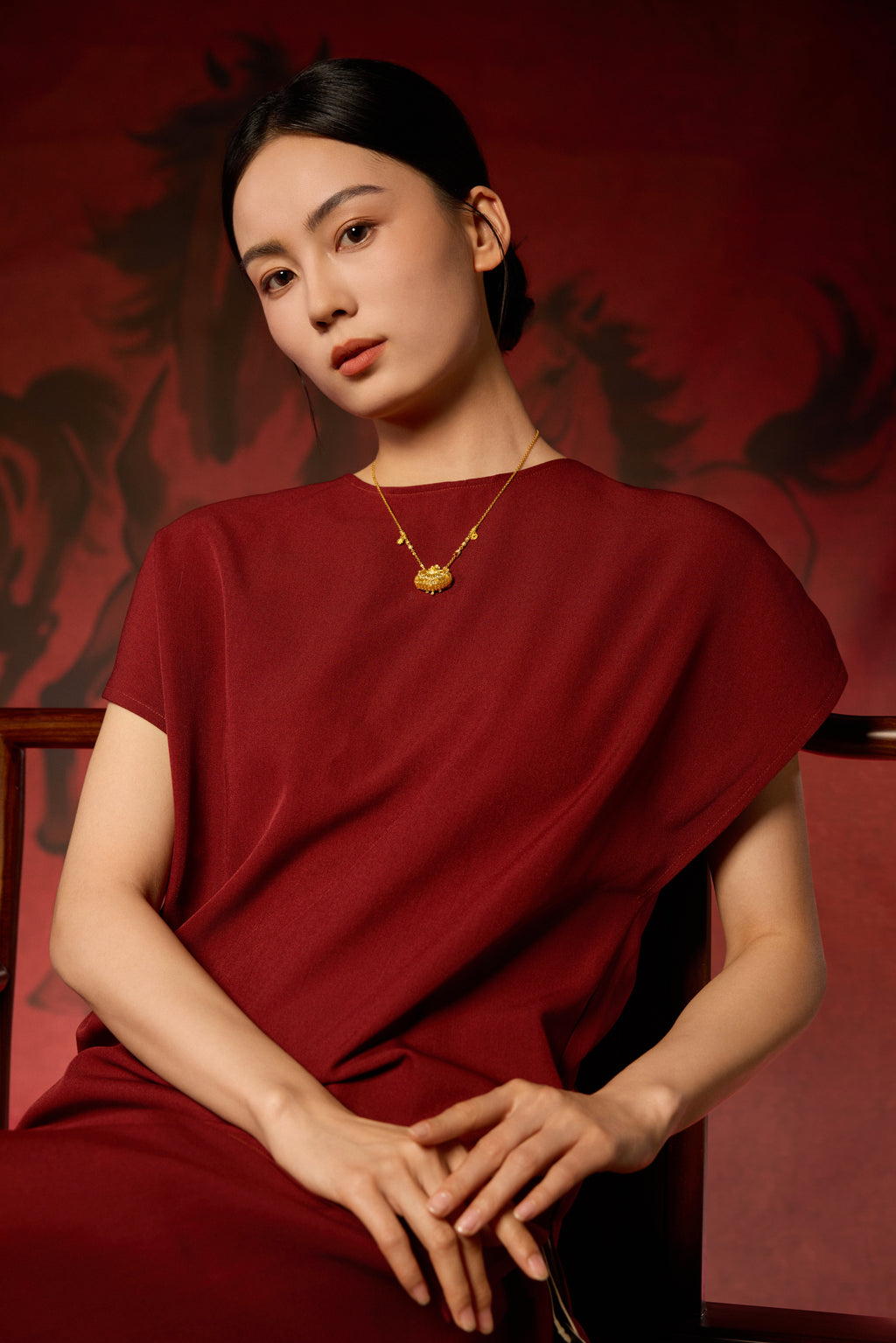 "Chinese Culture Collection - Dan Qing" 24K Gold Pendant Necklace Diamond 0.0029ct Ruyi 26-30g W0640503