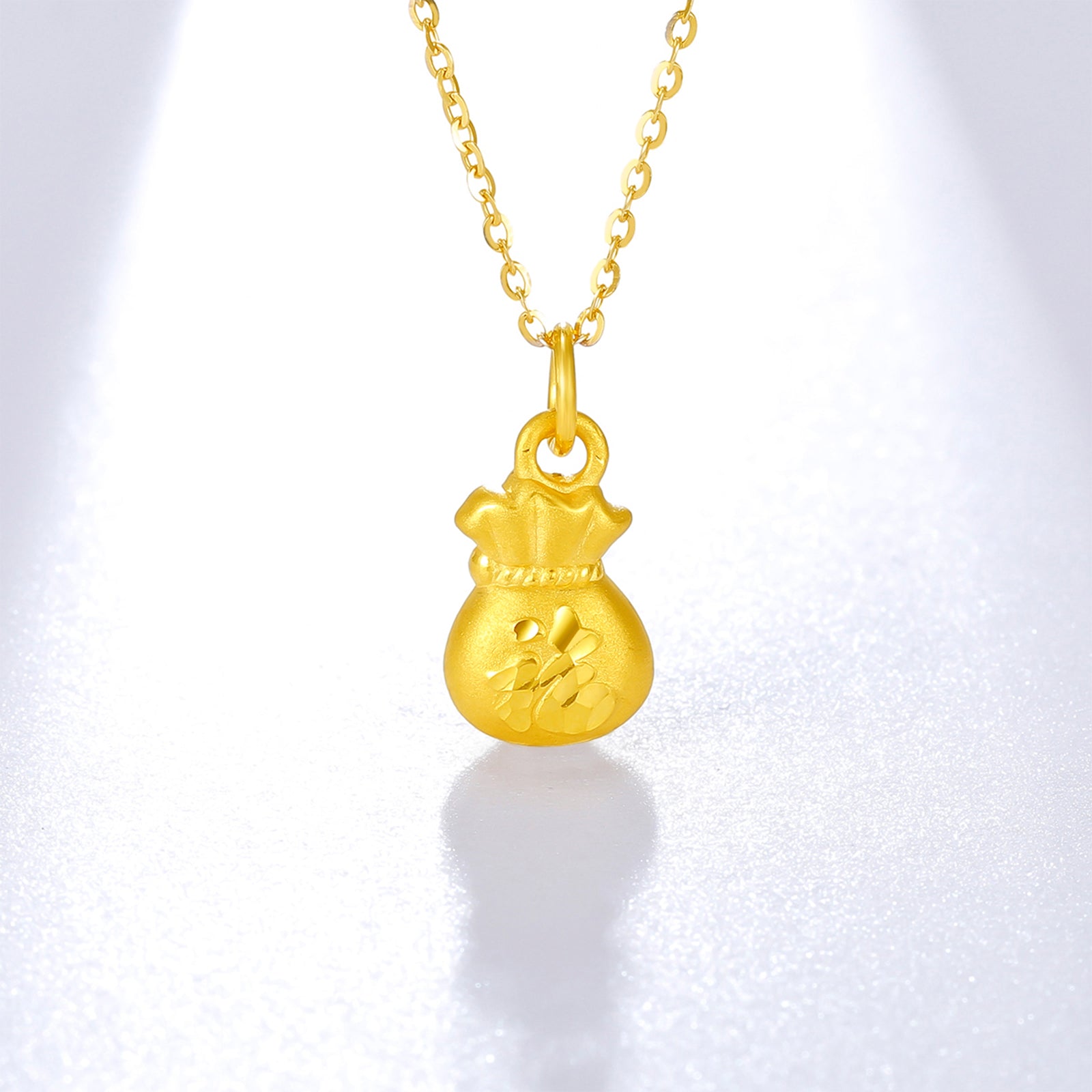   24K Gold Pendant              Fortune Bag 0.7-0.9g AD041380