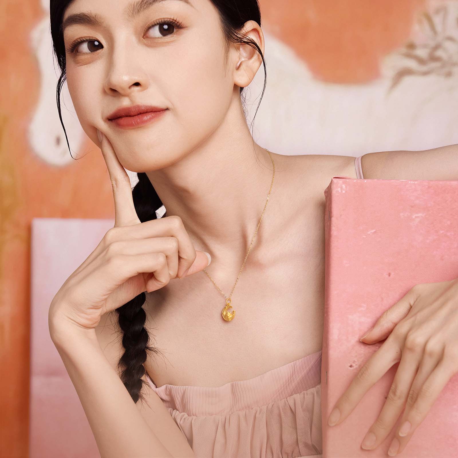 'Year of the Horse' 24K Gold Pendant Moon Horse 1-1.3g A0415518