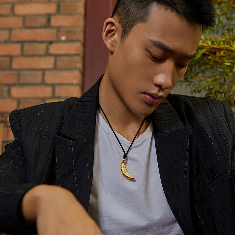'Antiquity Gold' 999.9 24K Gold Pendant Necklace Crescent Moon 24-26g AA044176