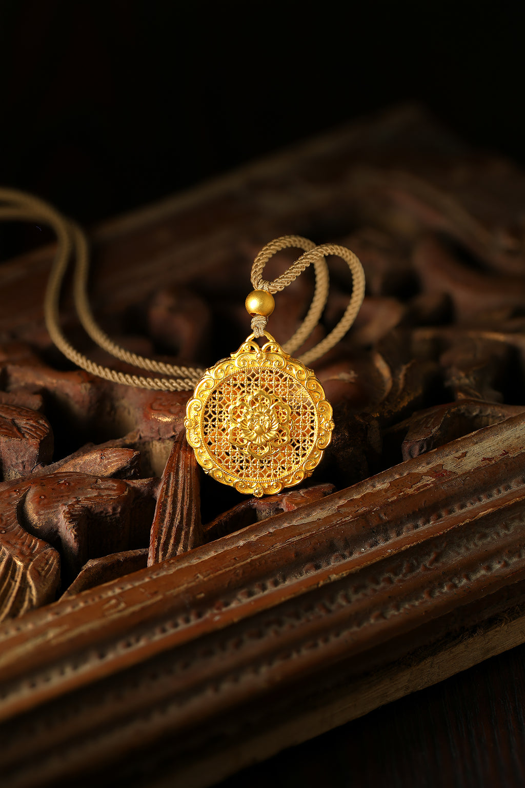"Chinese Culture Collection - Wood Carving" 999 24K Gold  String Pendant Diamond 0.017ct Diamond 0.01ct Diamond 0.005ct Dragon Phoenix 13-15g W0450033