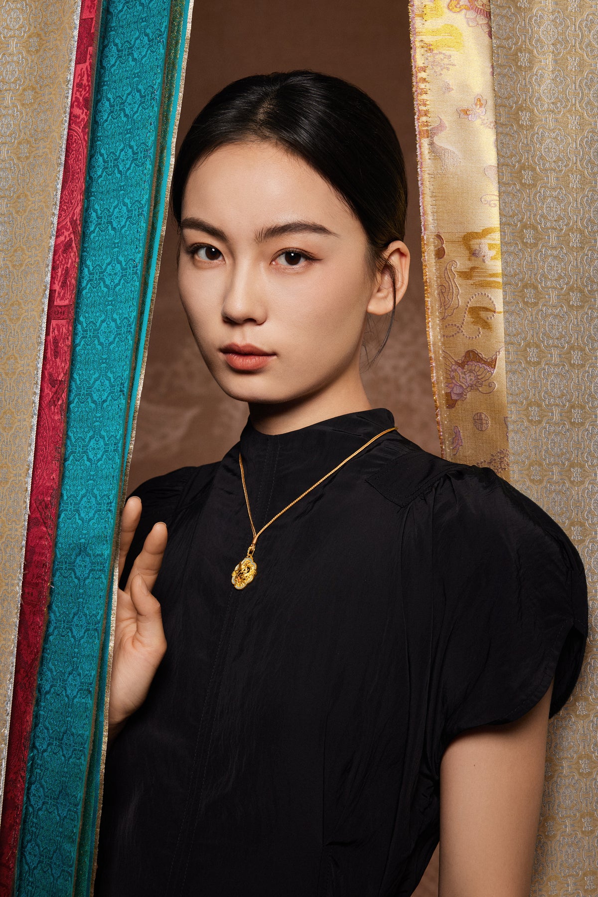 "Chinese Culture Collection - Song Brocade" 24K Gold Pendant Necklace Magpie 13.12-15.12g A0423513
