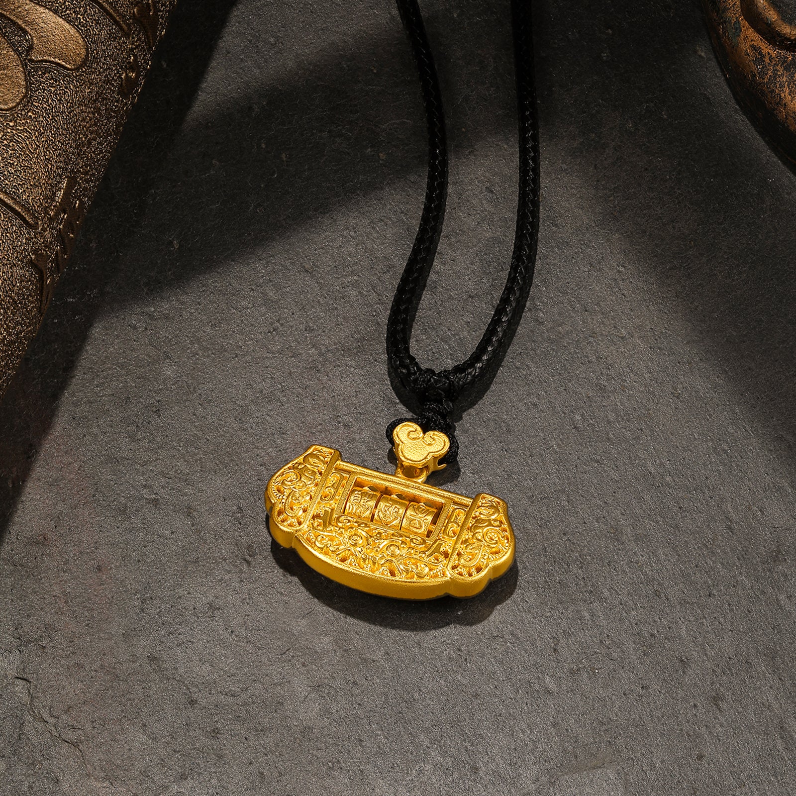 'Antiquity Gold' 999.9 24K Gold Pendant Necklace Longevity Lock 9-11g A0413203