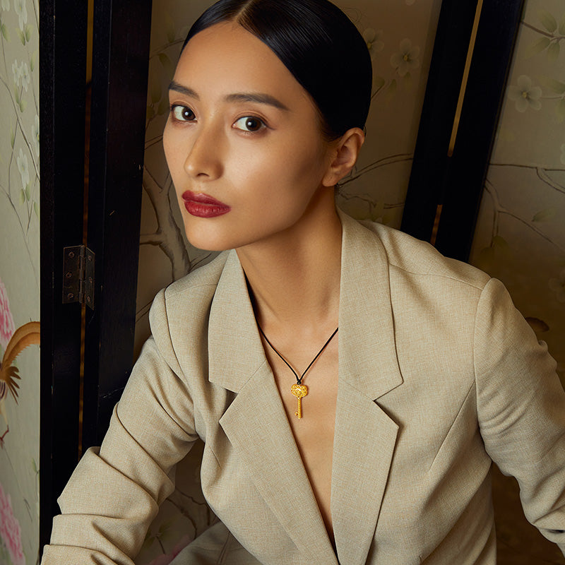 'Antiquity Gold' 999.9 24K Gold Pendant Necklace Key 3.5-4g AA044042