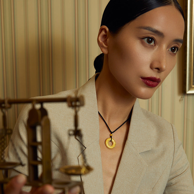 'Antiquity Gold' 999.9 24K Gold Pendant Necklace Peace Buckle 27-28g AA043248