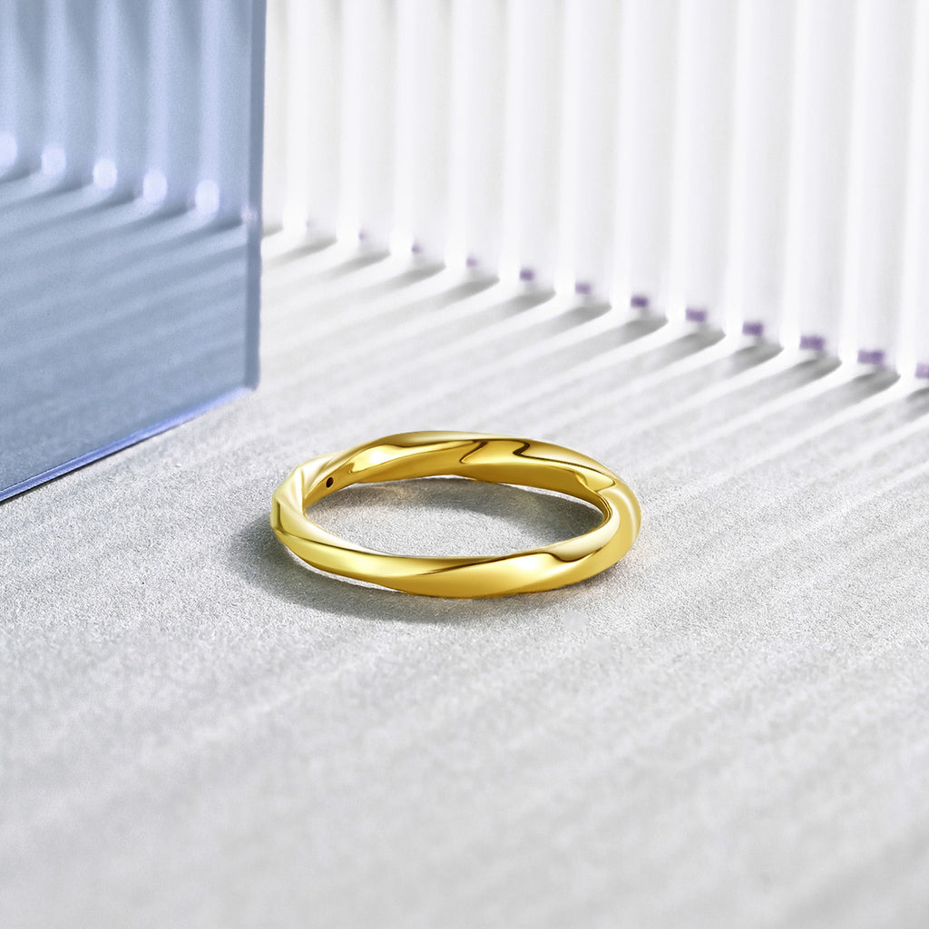 Wuji Gold Series 24K Gold Mobius Ring 1.08-1.48g A019631