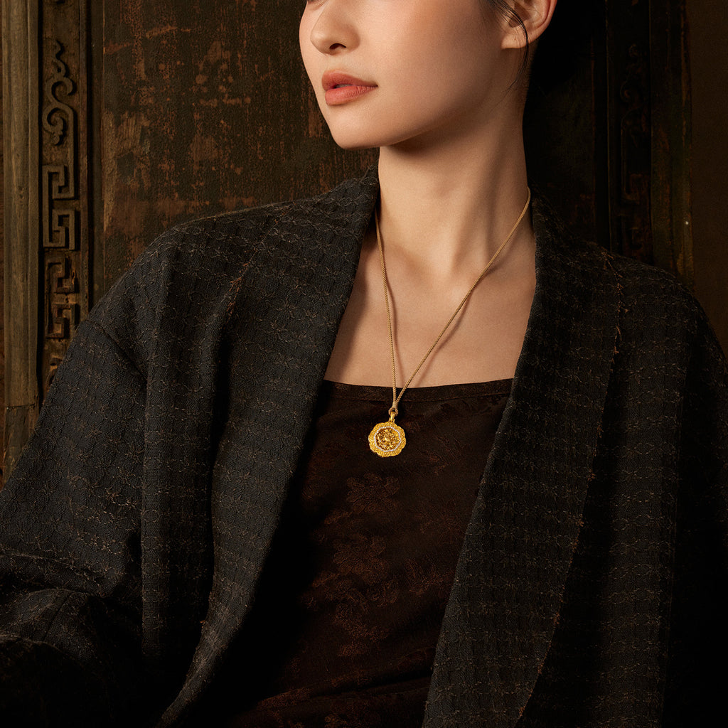 「中華文化典藏 - 木雕」 24K 金墜飾 鑽石 0.006 克拉 0.005 克拉 花朵 12-14 克 W0448115