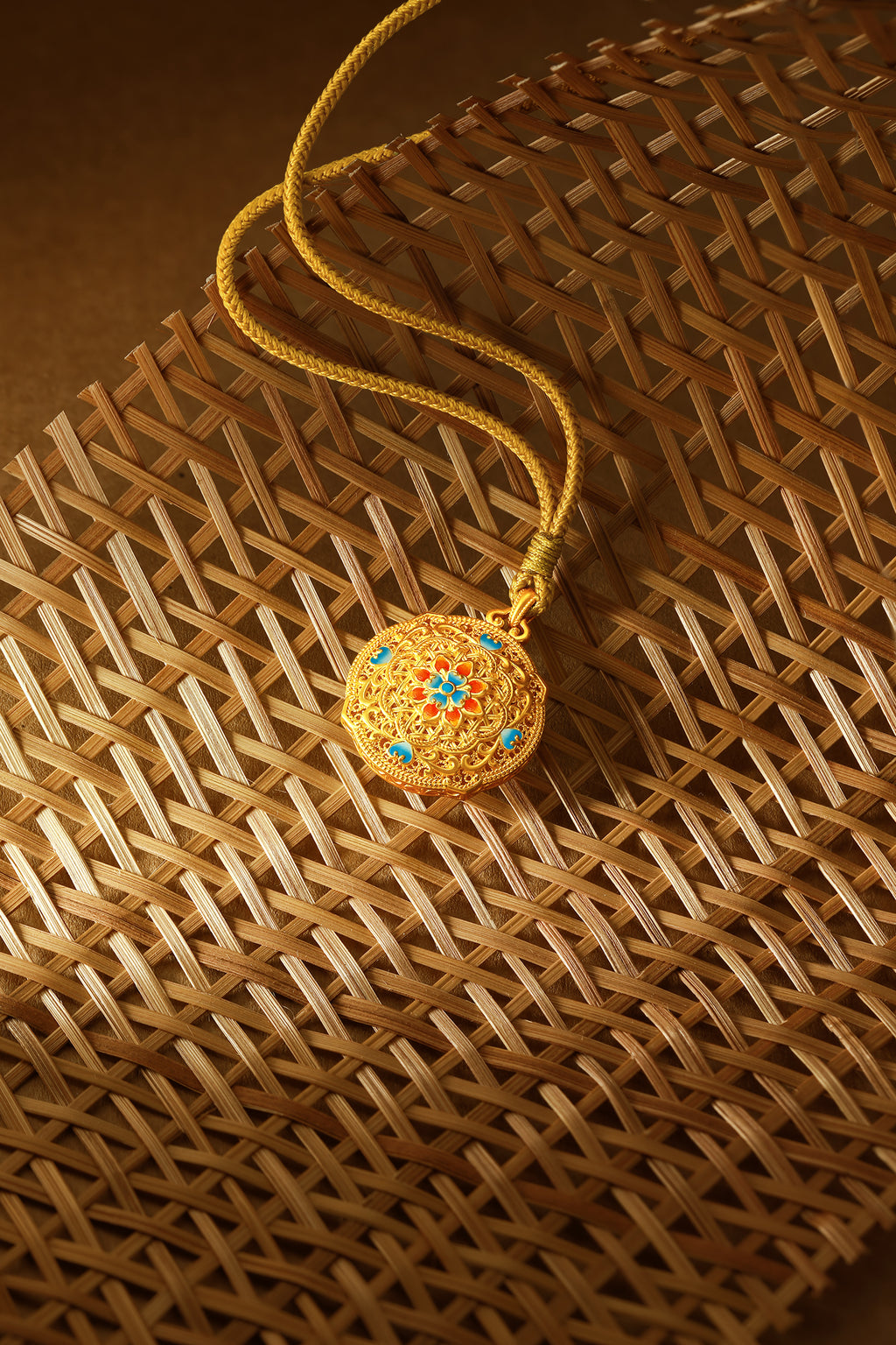"Chinese Culture Collection - Woven Bamboo" 24K Gold Pendant Necklace Diamond 0.005ct Flora 12.84-14.84g W0423506