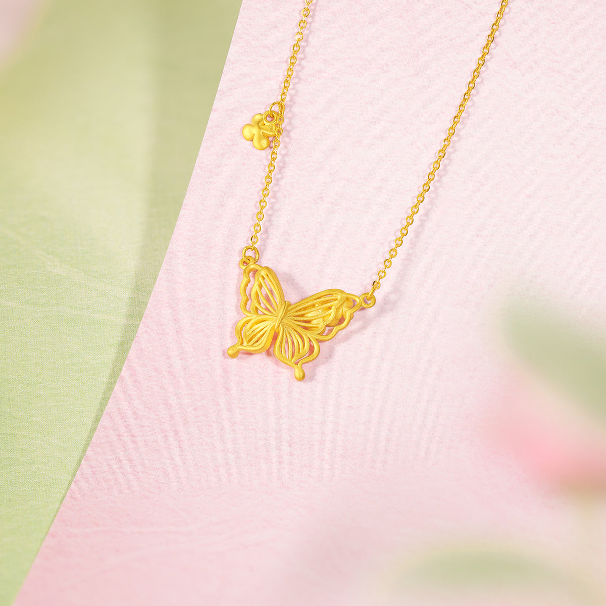 “Dream in the Garden” 999 24K Gold Pendant Necklace Butterfly 4.15-4.65g A0614952