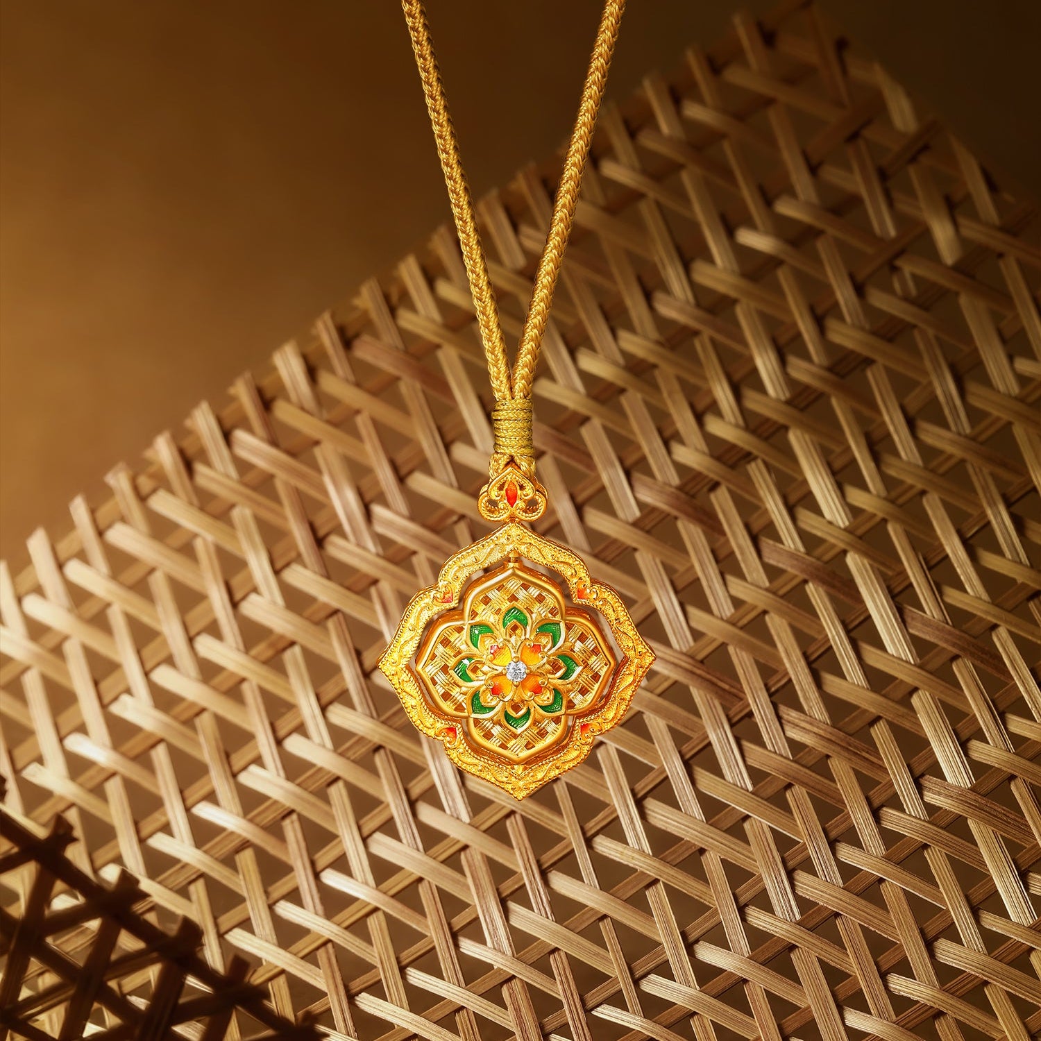 "Chinese Culture Collection - Woven Bamboo" 24K Gold Pendant Necklace Diamond 0.012ct 0.01ct Flora 16.45-18.45g W0423515
