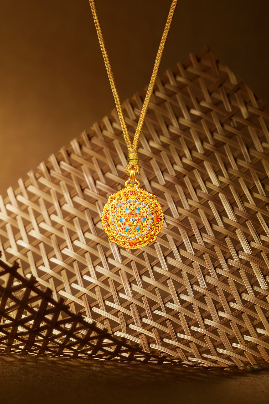 "Chinese Culture Collection - Woven Bamboo" 24K Gold Pendant Necklace Diamond 0.005ct Flora 12.84-14.84g W0423506