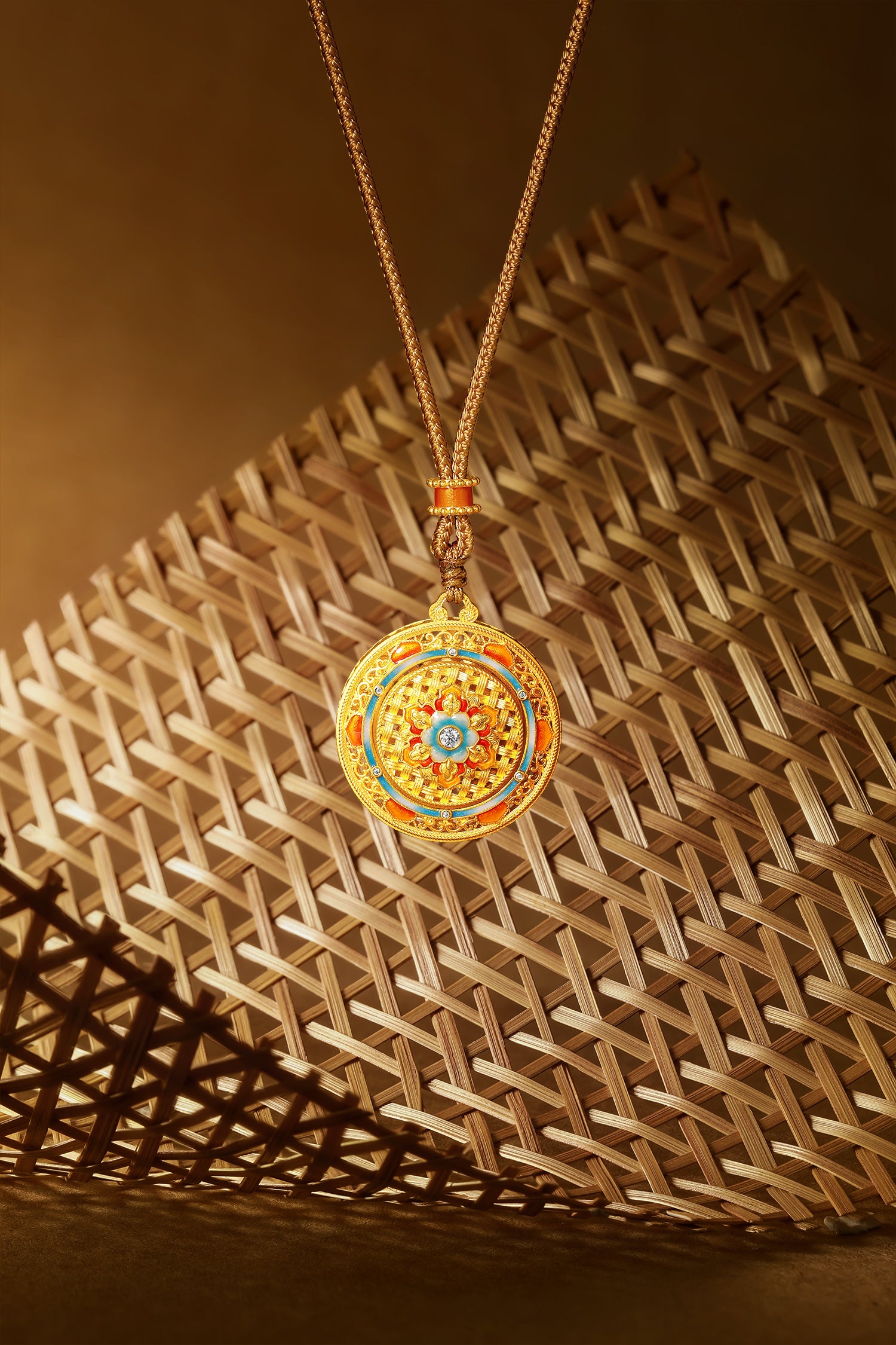 「中國文化系列 - 竹編」 24K金吊墜項鍊 鑽石 0.003克拉 花卉圖案 18.14-20.5克 W0423510