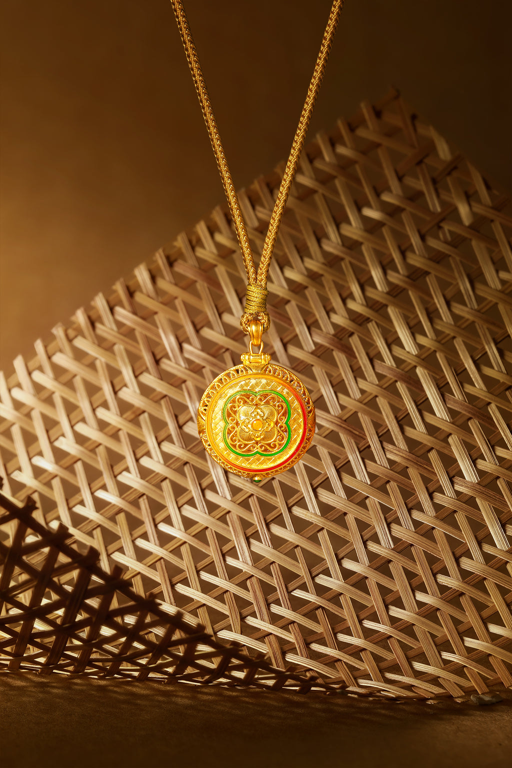 "Chinese Culture Collection - Woven Bamboo" 24K Gold Pendant Necklace Diamond Flora 20.36-22.36g W0423511