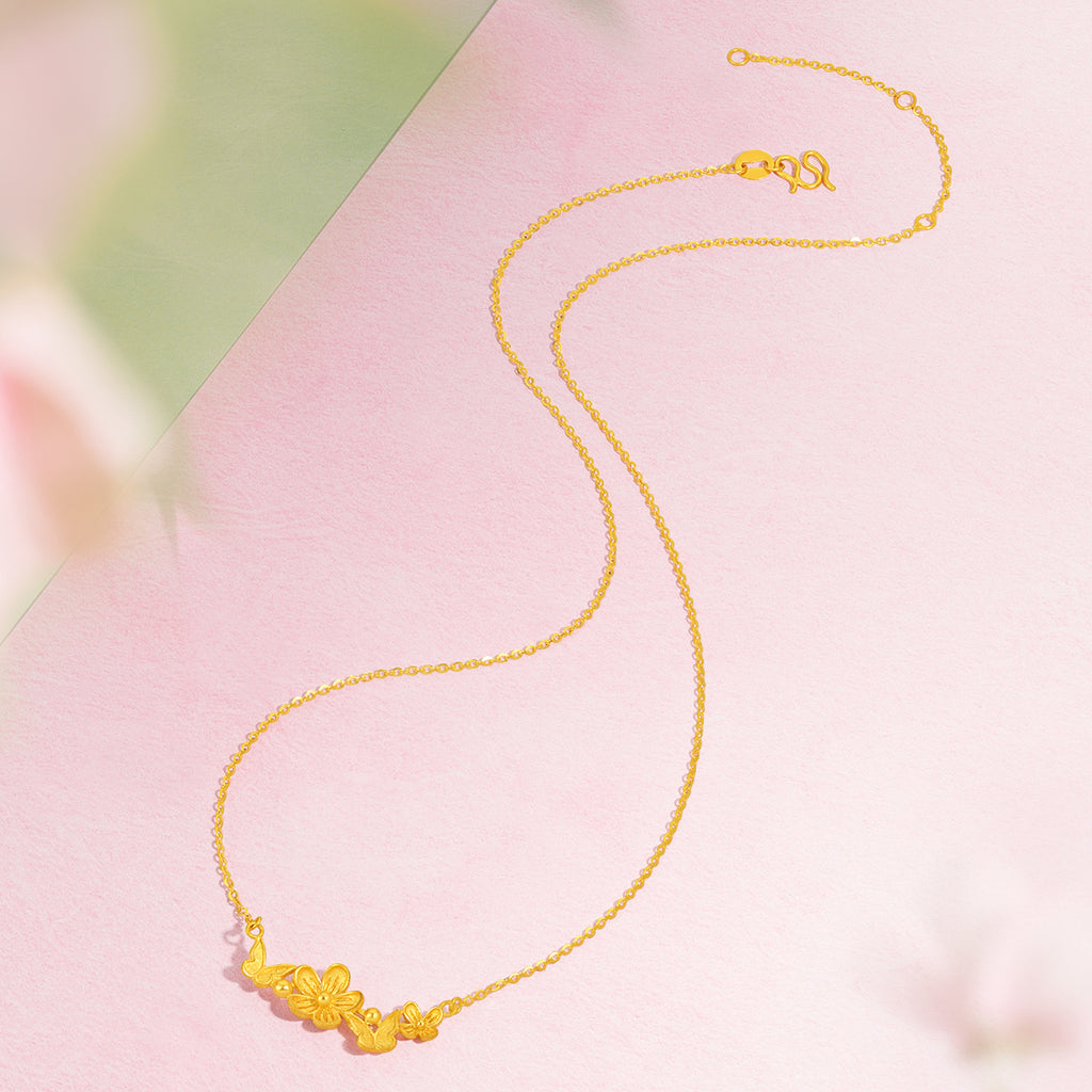 “Dream in the Garden” 24K Gold Pendant Necklace Flower 3.55-3.85g A0614961